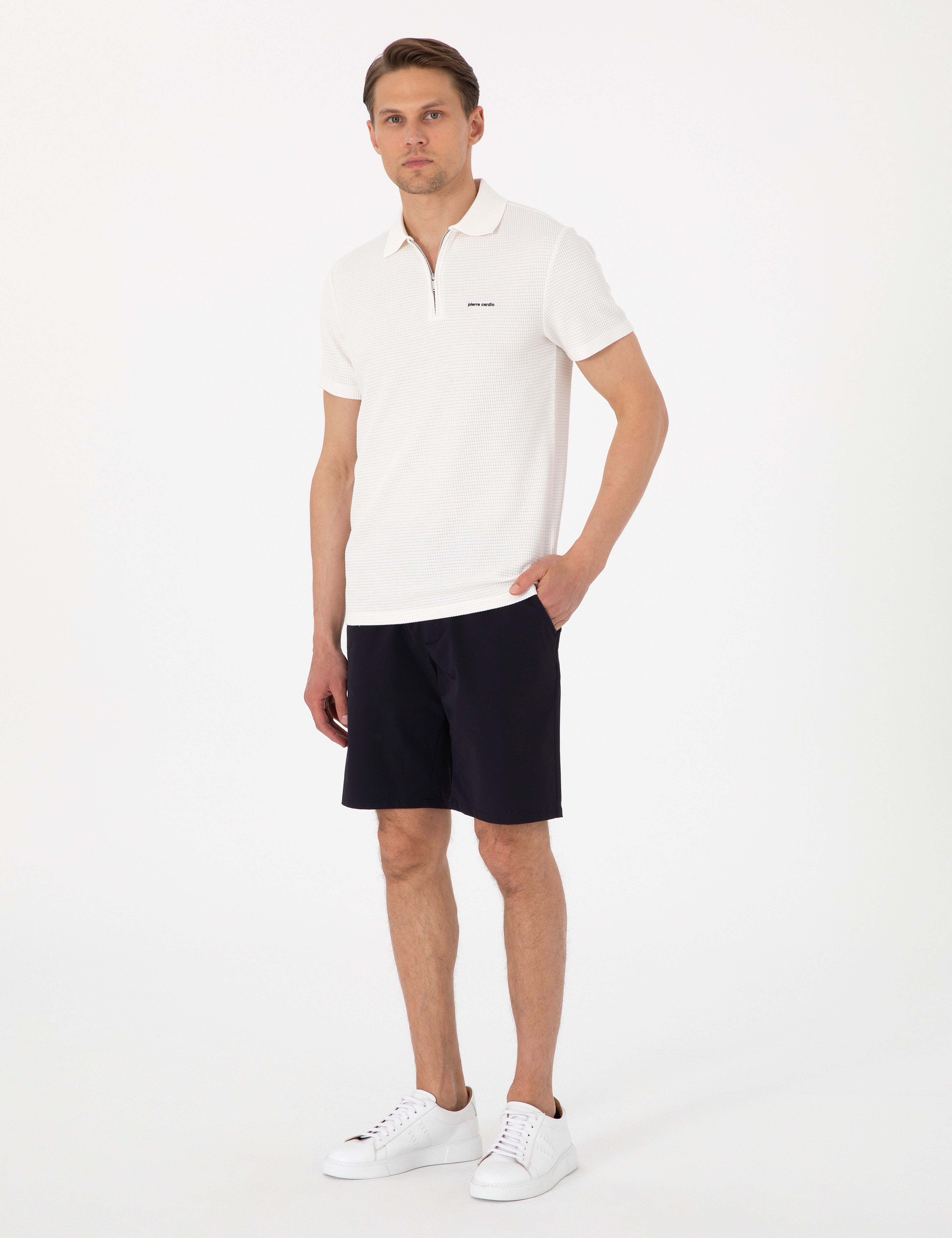 Lacivert Slim Fit Beli Lastikli Bağcıklı Dokuma Şort - Image 1