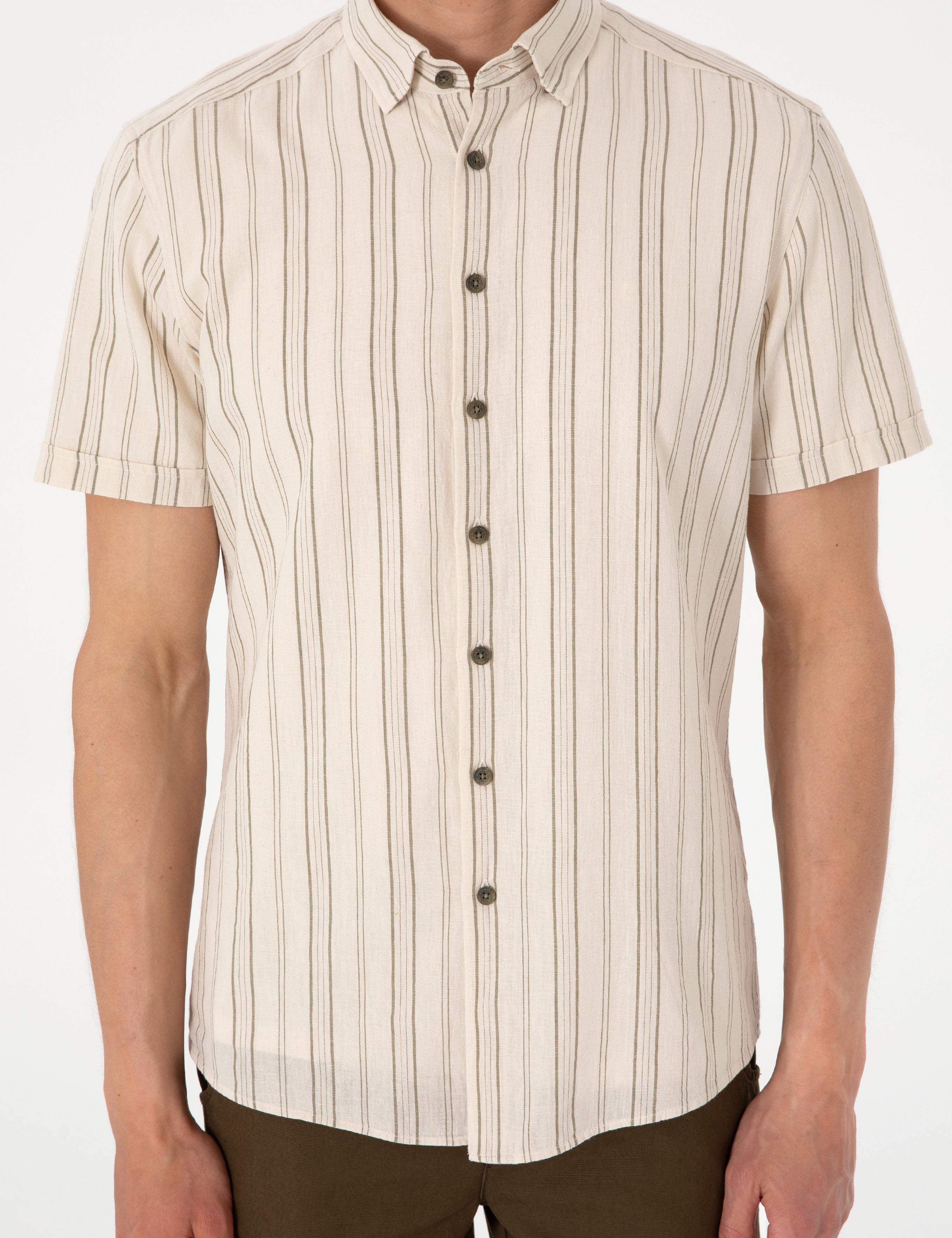 Bej Keten Karışımlı Çizgili Regular Fit Kısa Kollu Gömlek
