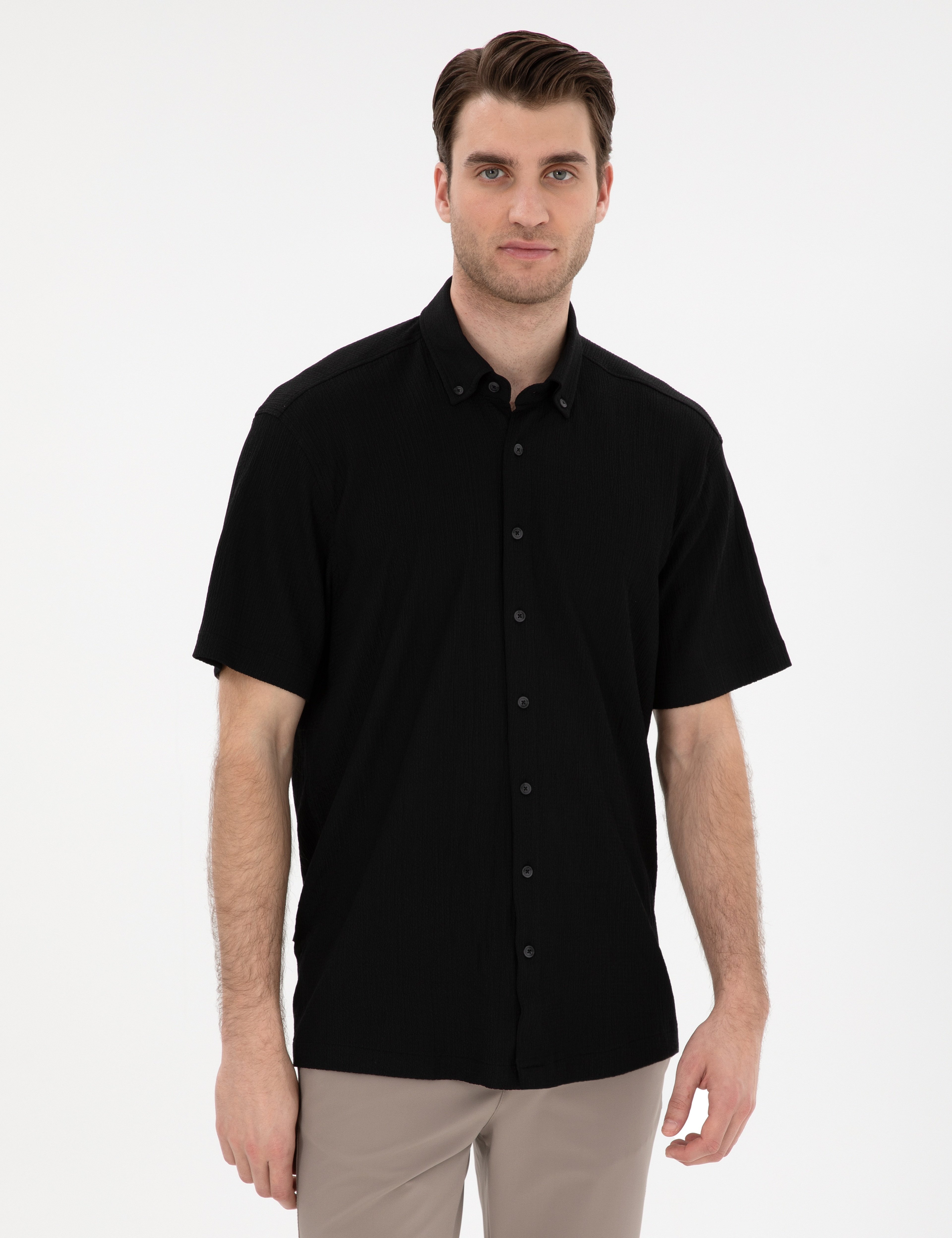 Siyah Comfort Fit Rahat Giyilebilir Kısa Kollu Gömlek