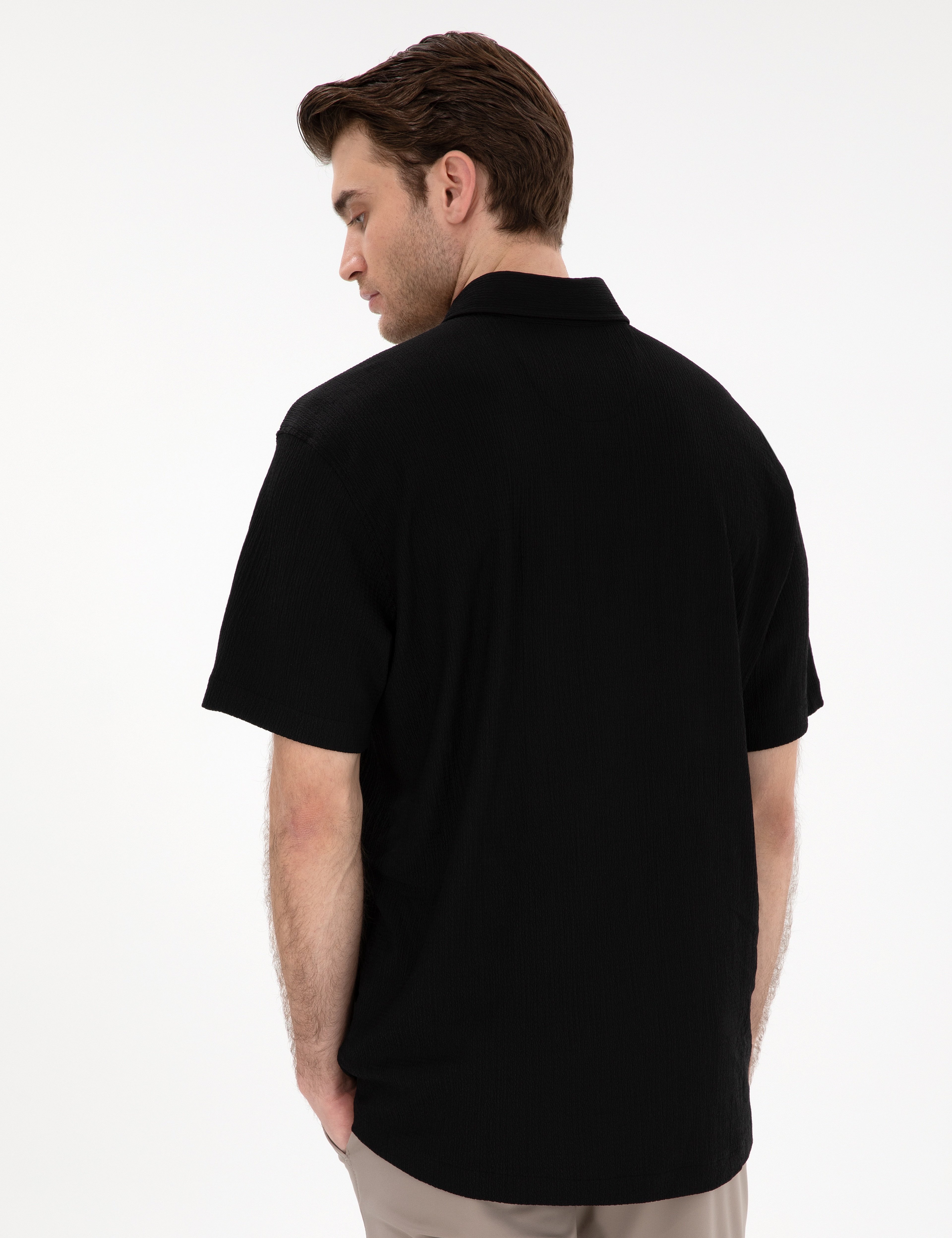 Siyah Comfort Fit Rahat Giyilebilir Kısa Kollu Gömlek