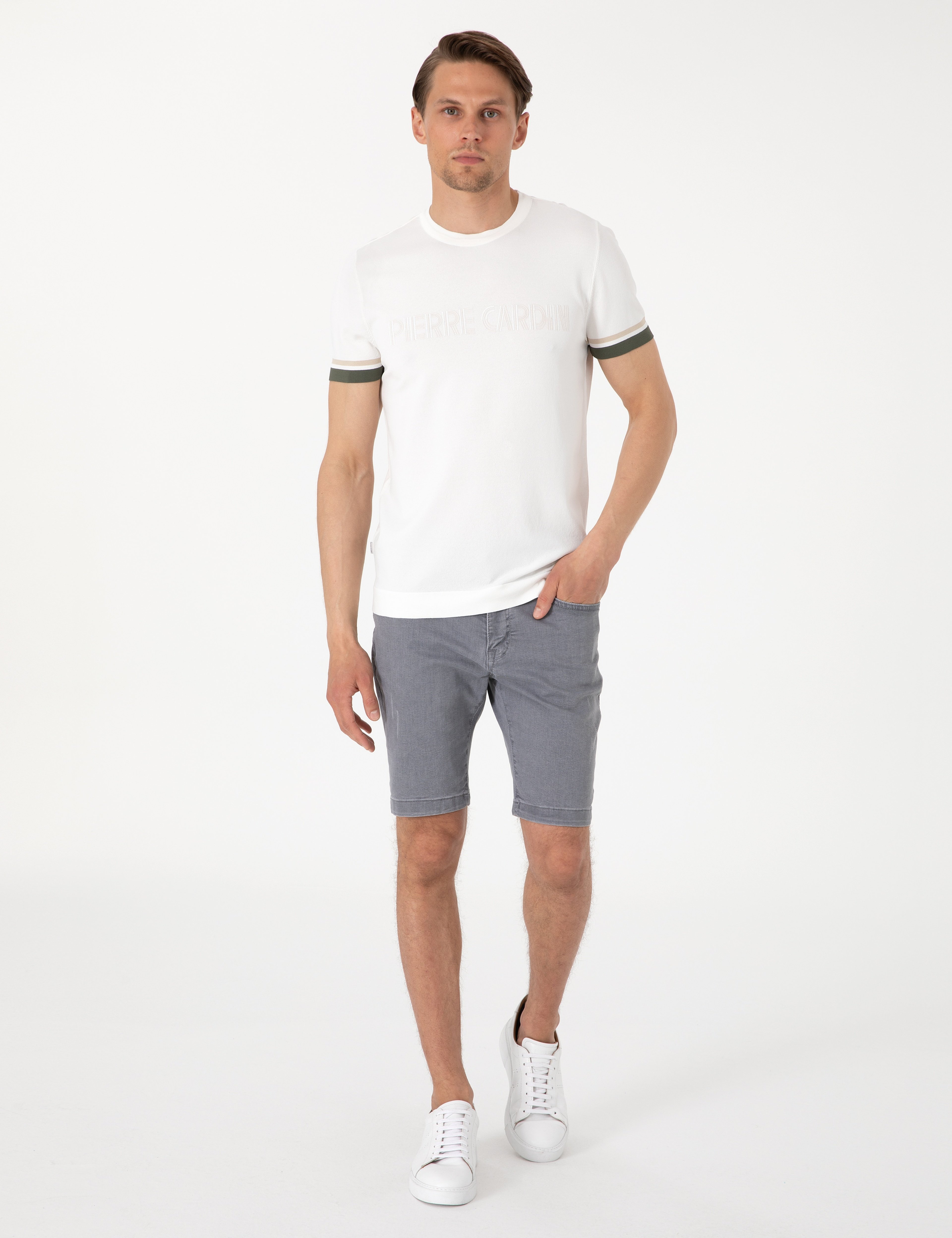 Ekru Slim Fit Bisiklet Yaka Triko Tişört