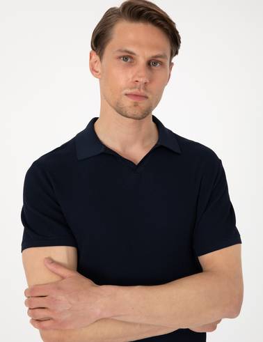 Lacivert Slim Fit Apaş Yaka Triko Tişört