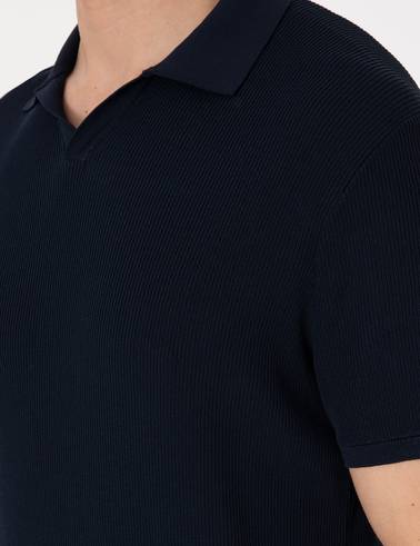 Lacivert Slim Fit Apaş Yaka Triko Tişört