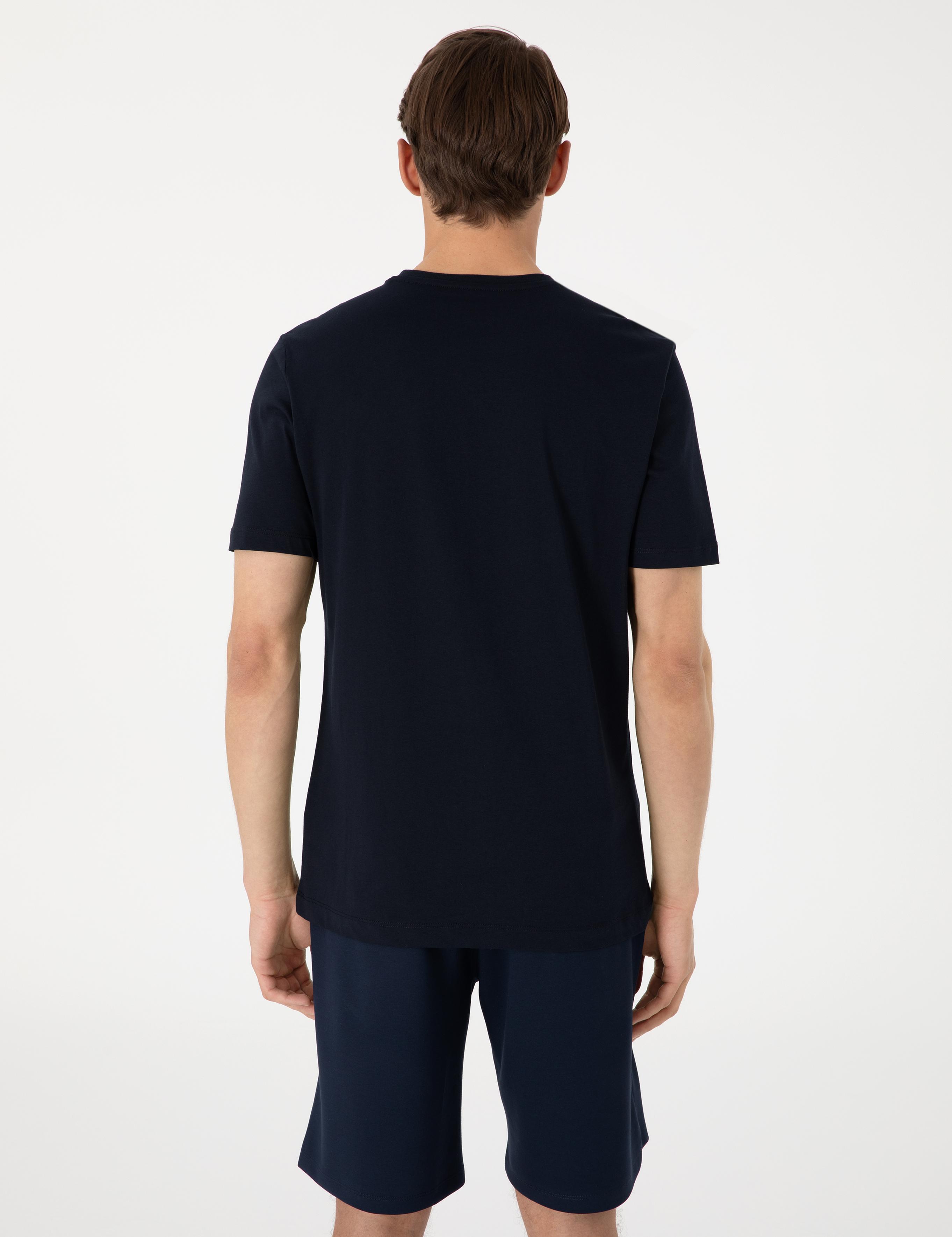 Lacivert Regular Fit Isıya Duyarlı Renk Değiştiren Baskı Çerçeveli Tişört