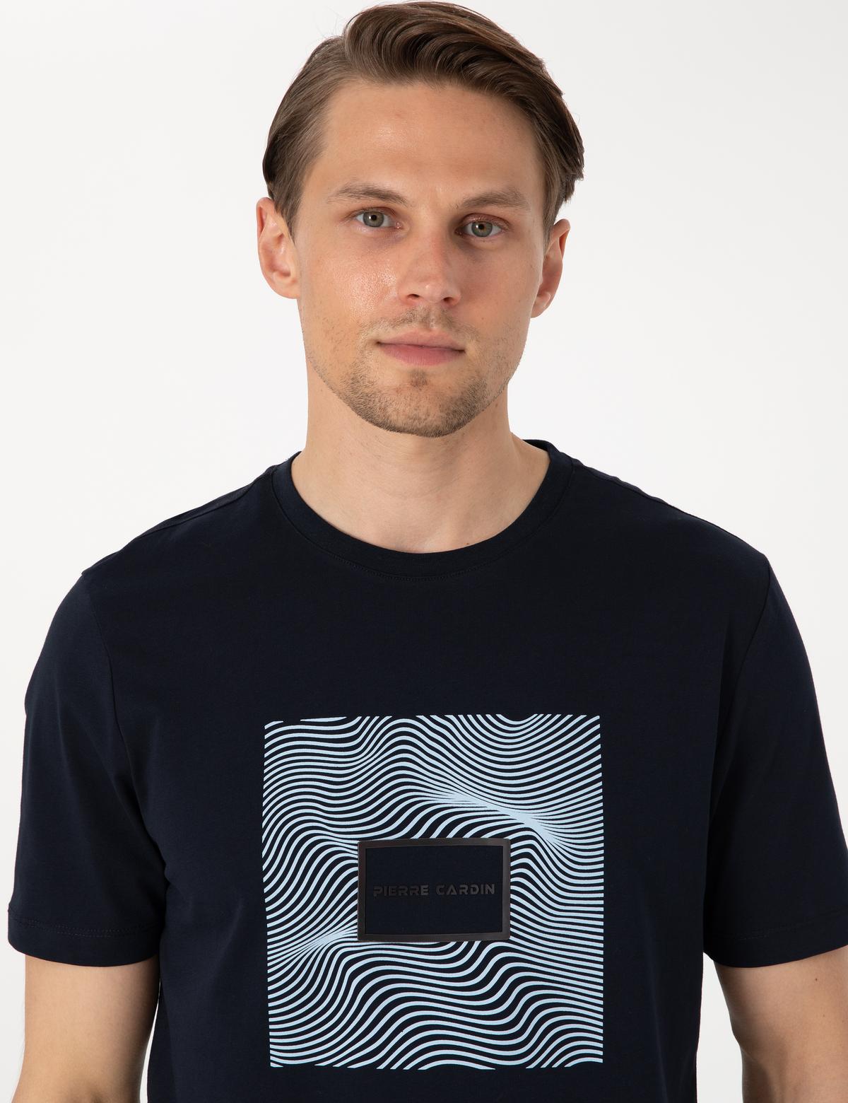 Lacivert Regular Fit Isıya Duyarlı Renk Değiştiren Baskı Çerçeveli Tişört - 50302622054