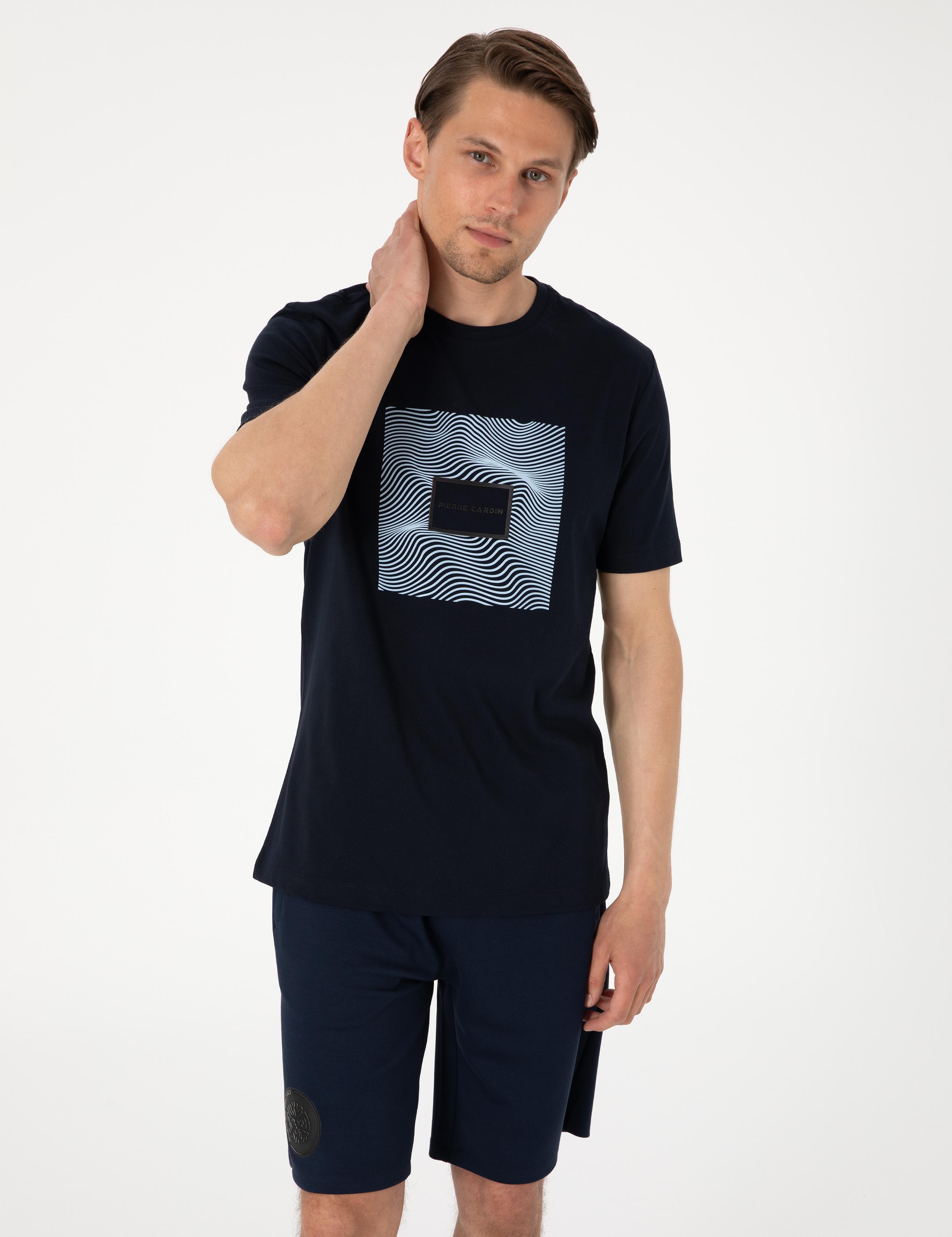 Lacivert Regular Fit Isıya Duyarlı Renk Değiştiren Baskı Çerçeveli Tişört