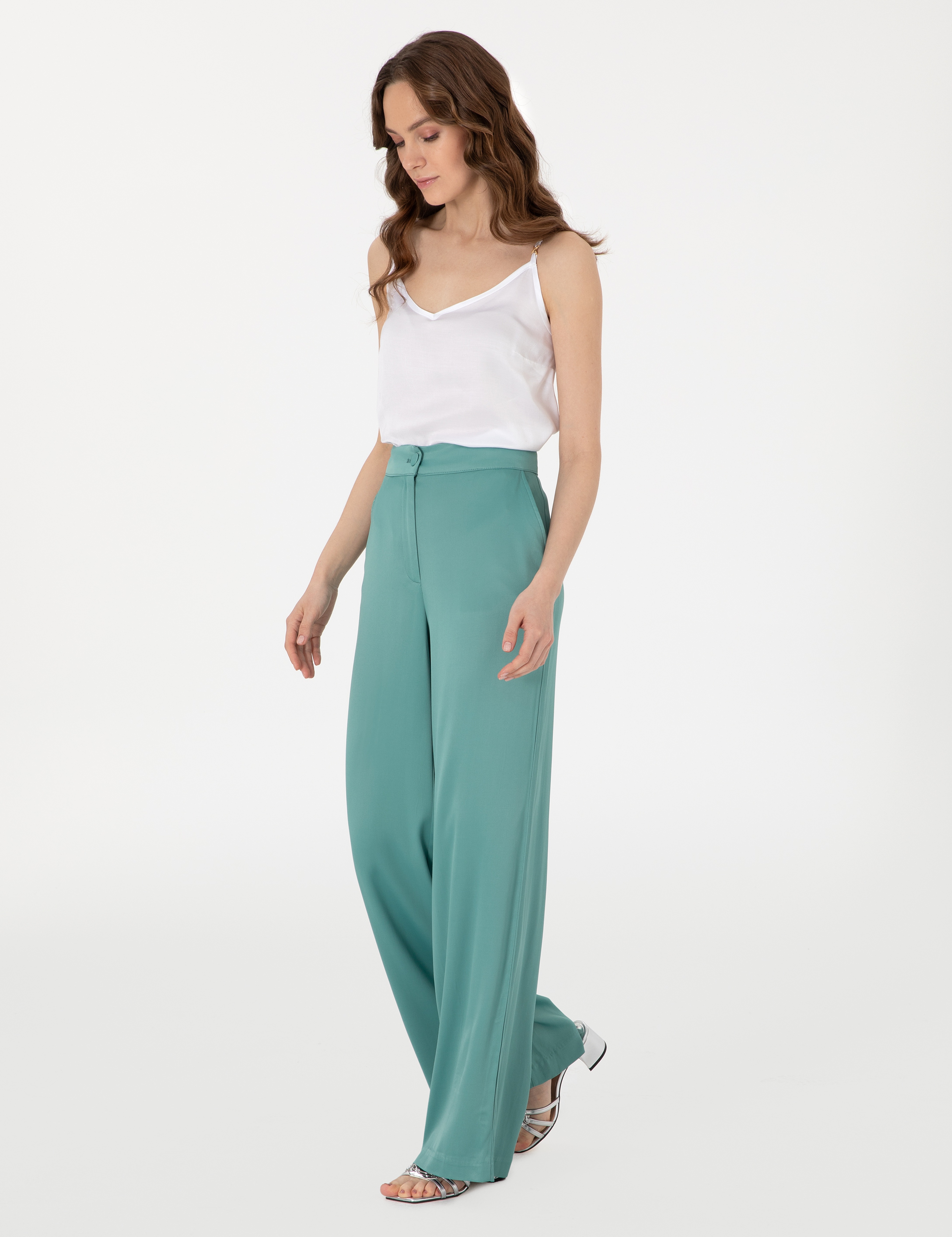 Beyaz Regular Fit Bluz - Image 4