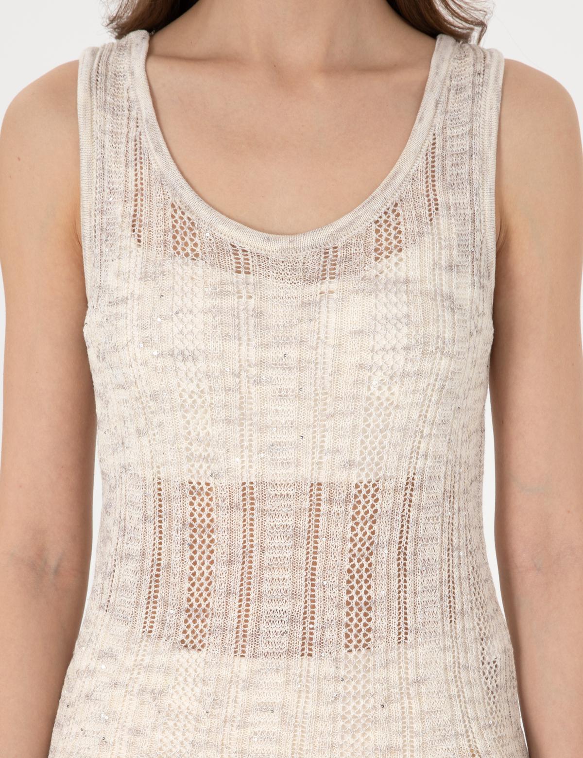 Kum Slim Fit Triko Tişört - 50305576012