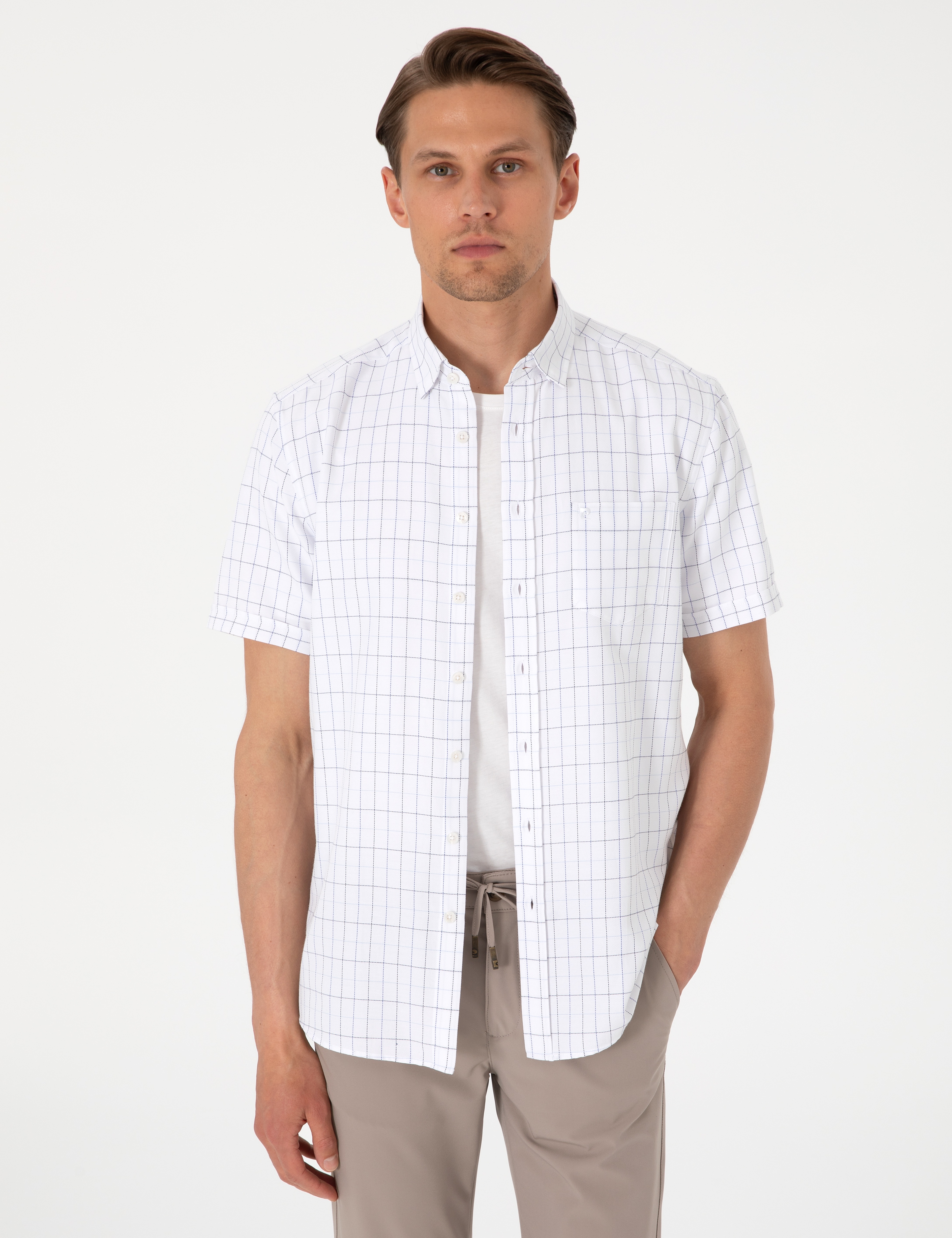 Beyaz Regular Fit Kısa Kollu Gömlek - Image 1