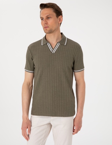 Haki Slim Fit Örme Dokulu Apaş Yaka Tişört