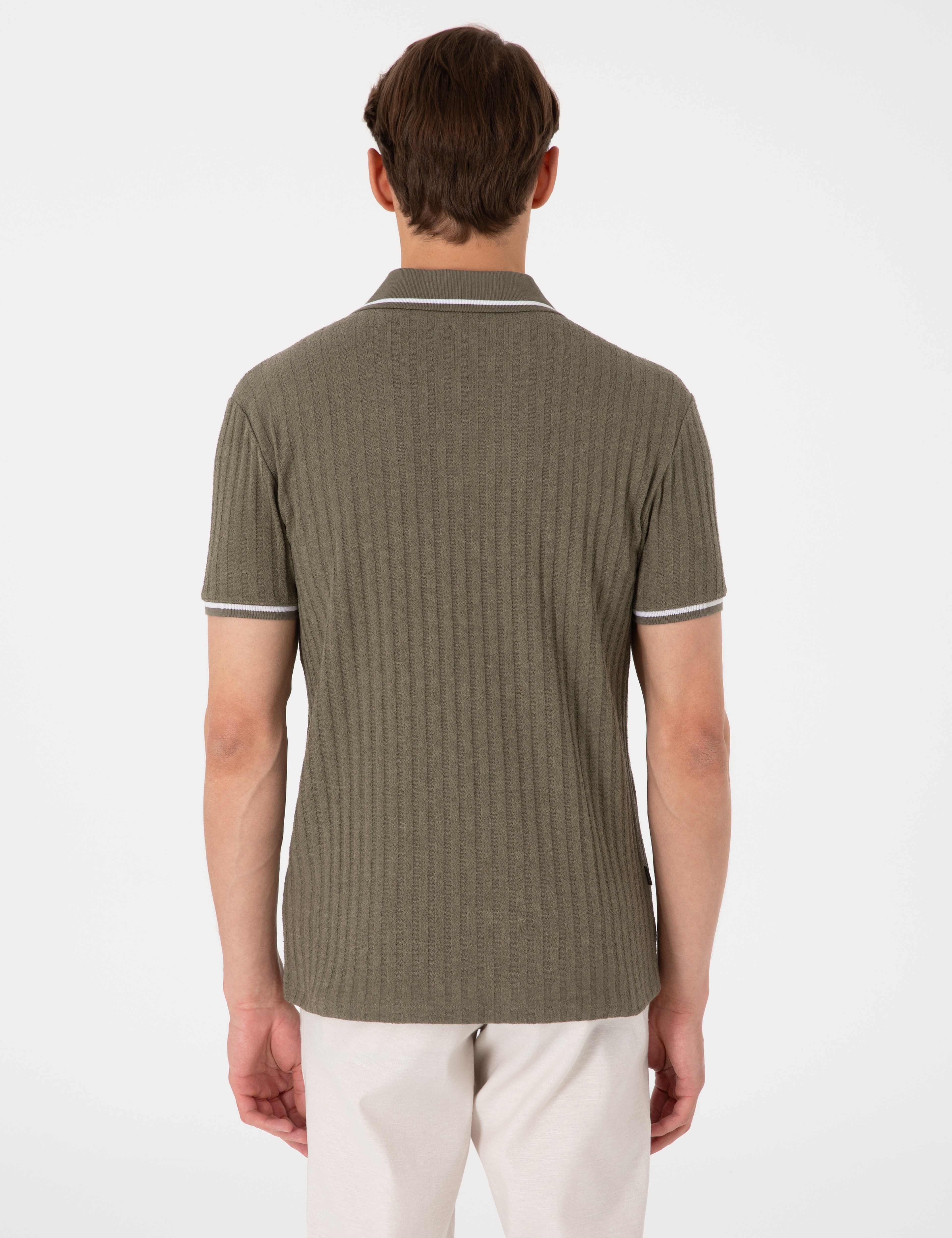Haki Slim Fit Örme Dokulu Apaş Yaka Tişört