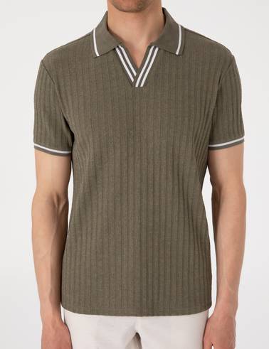 Haki Slim Fit Örme Dokulu Apaş Yaka Tişört