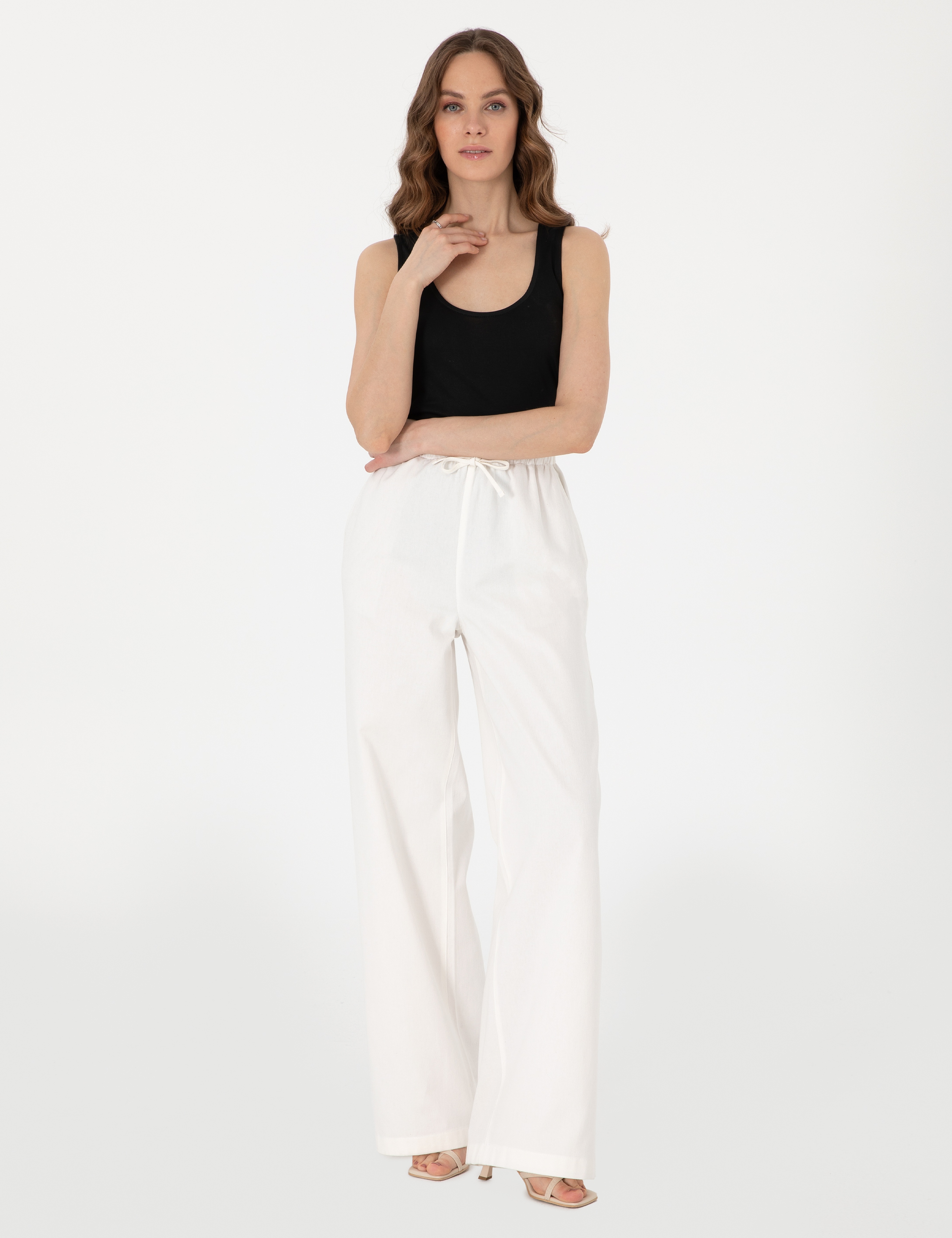 Siyah Comfort Fit Tişört - Image 4