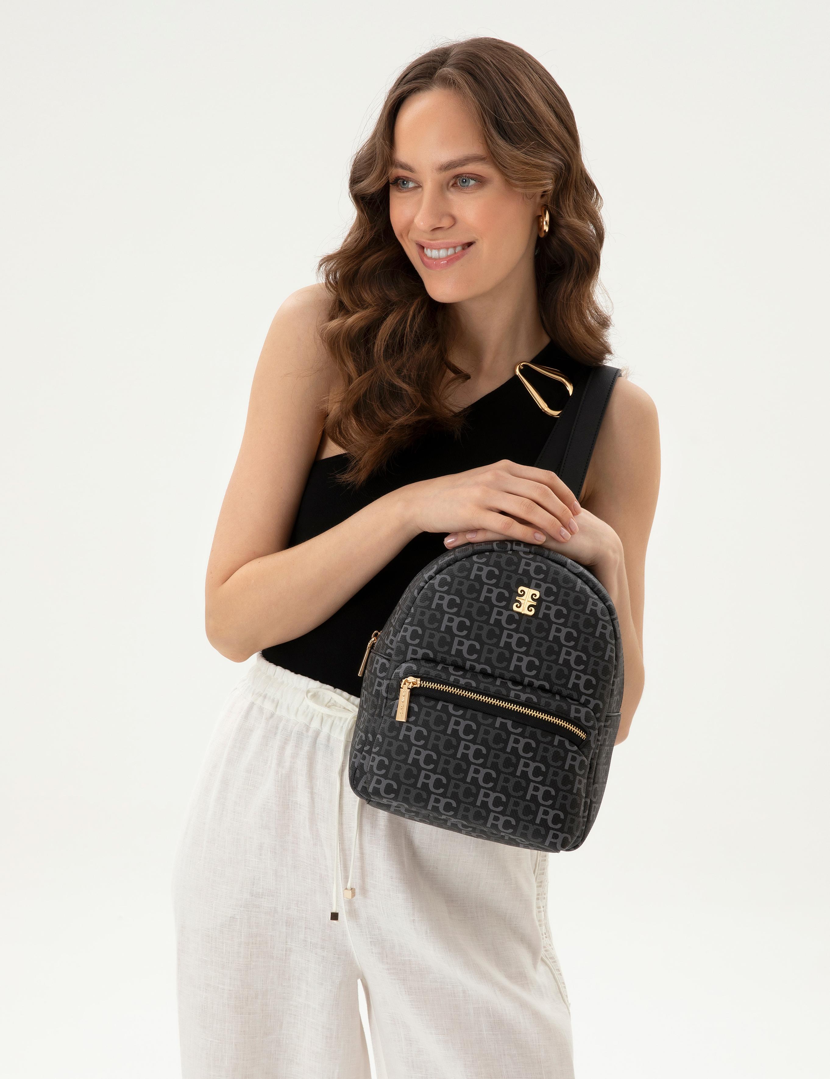 Siyah Sırt Çantası