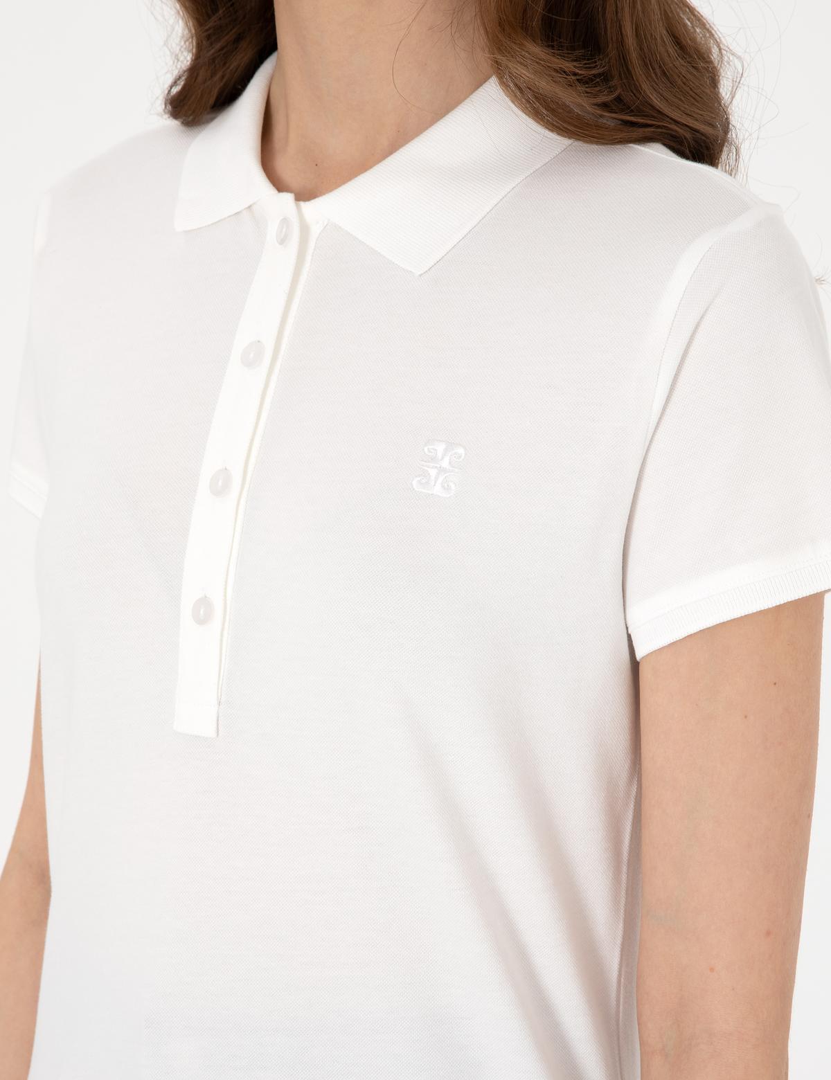 Beyaz Regular Fit Tişört - 50305813005