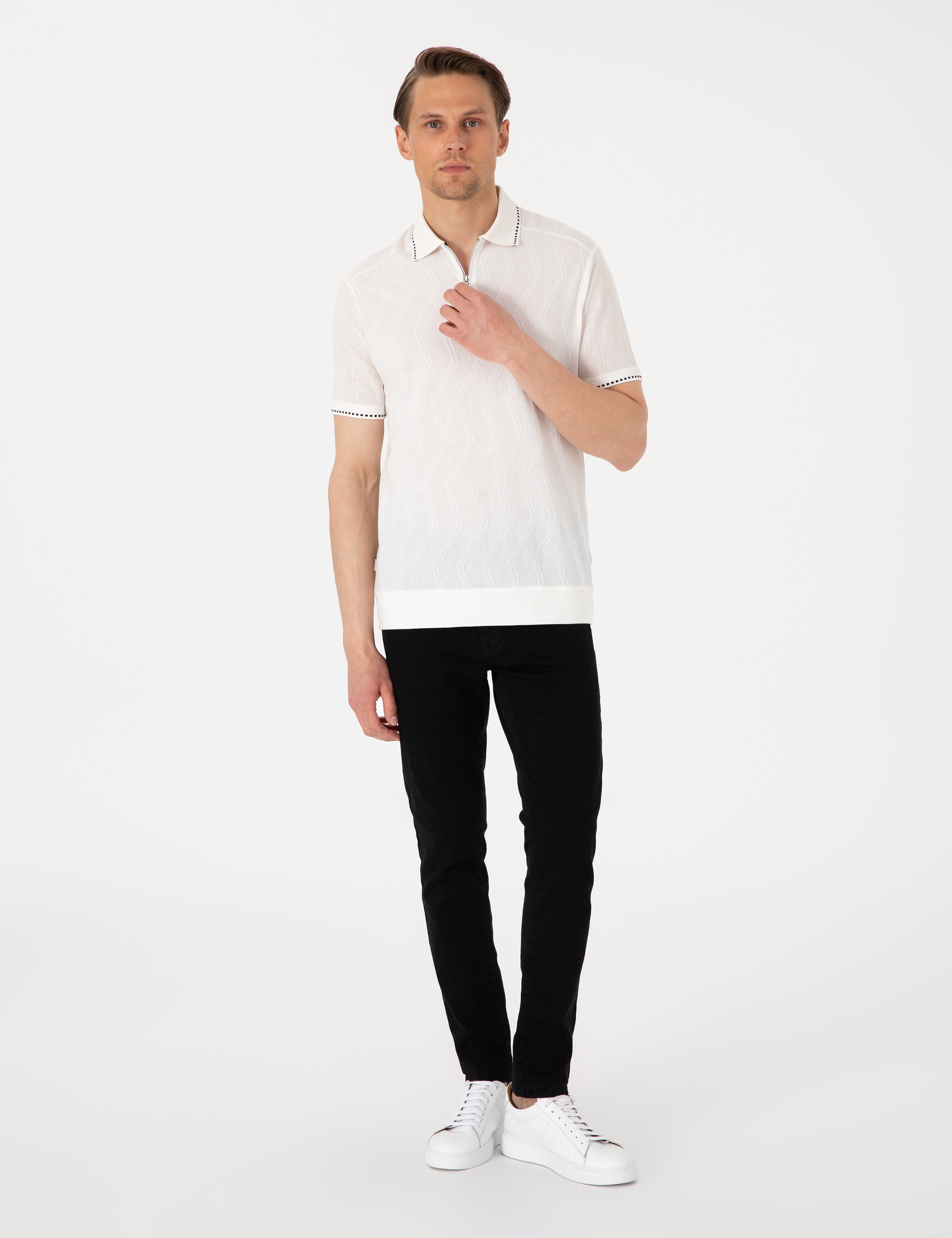 Beyaz Regular Fit Tişört - Image 4