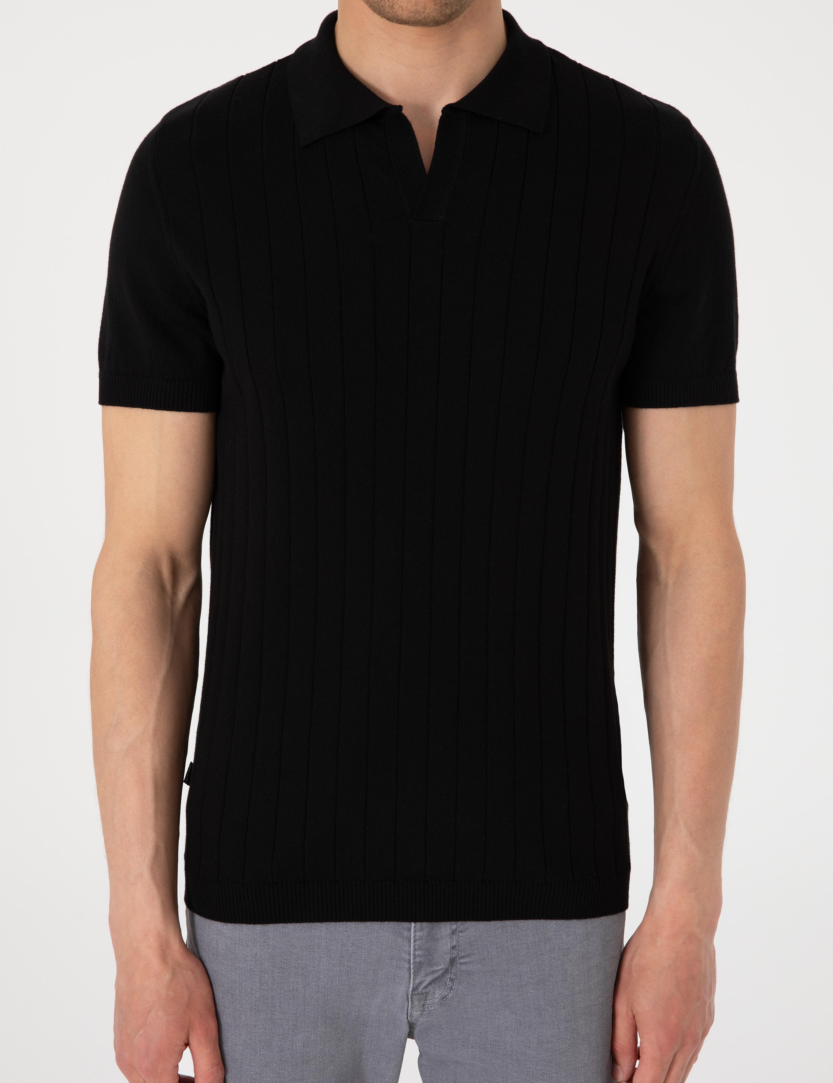 Siyah Slim Fit  %100 Pamuk Polo Yaka Triko Tişört