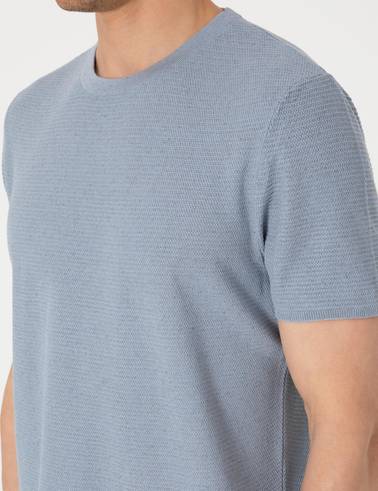 Mavi Slim Fit Keten Karışımlı Bisiklet Yaka Triko Tişört