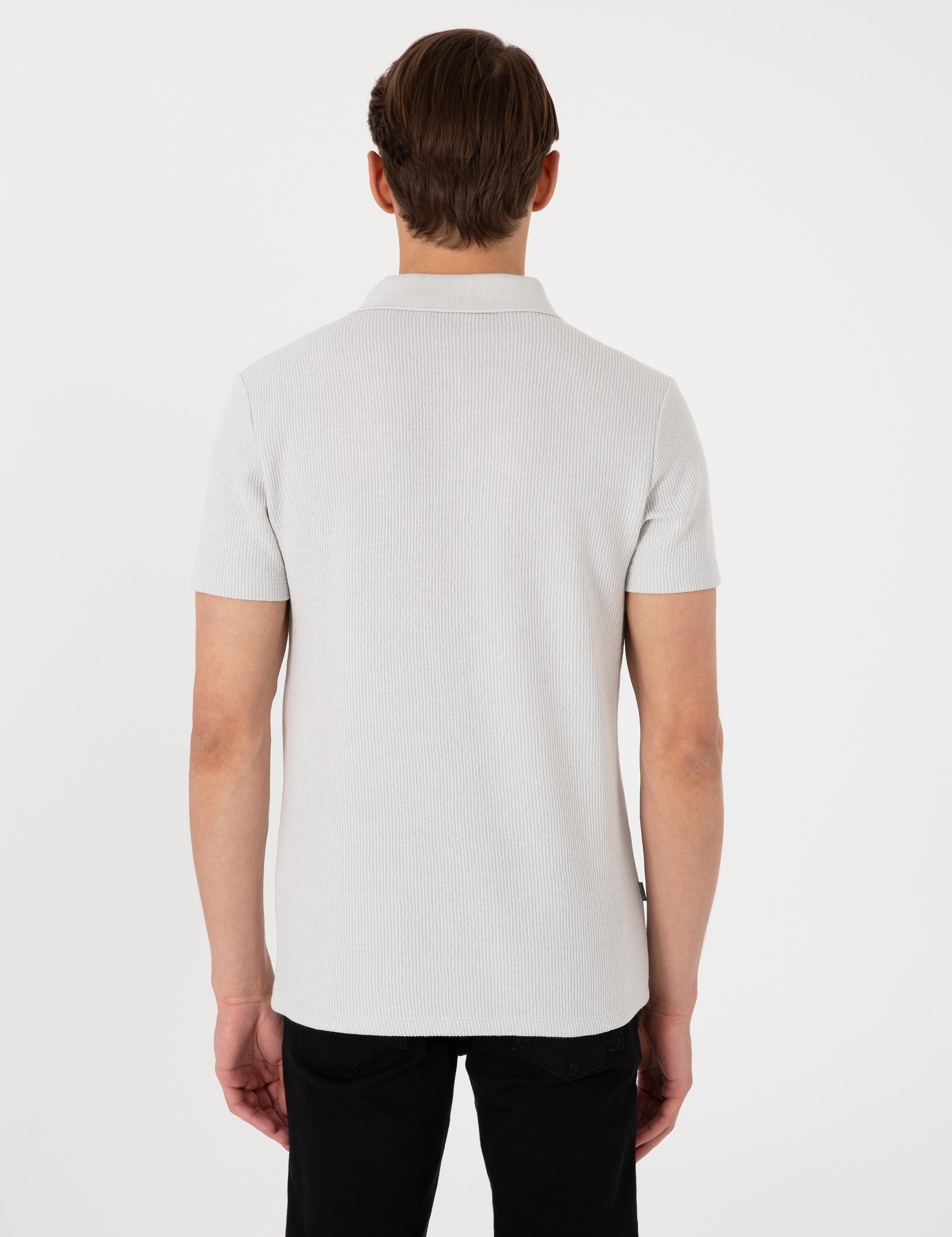 Gri Slim Fit Örme Dokulu Polo Yaka Tişört