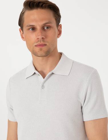 Gri Slim Fit Örme Dokulu Polo Yaka Tişört