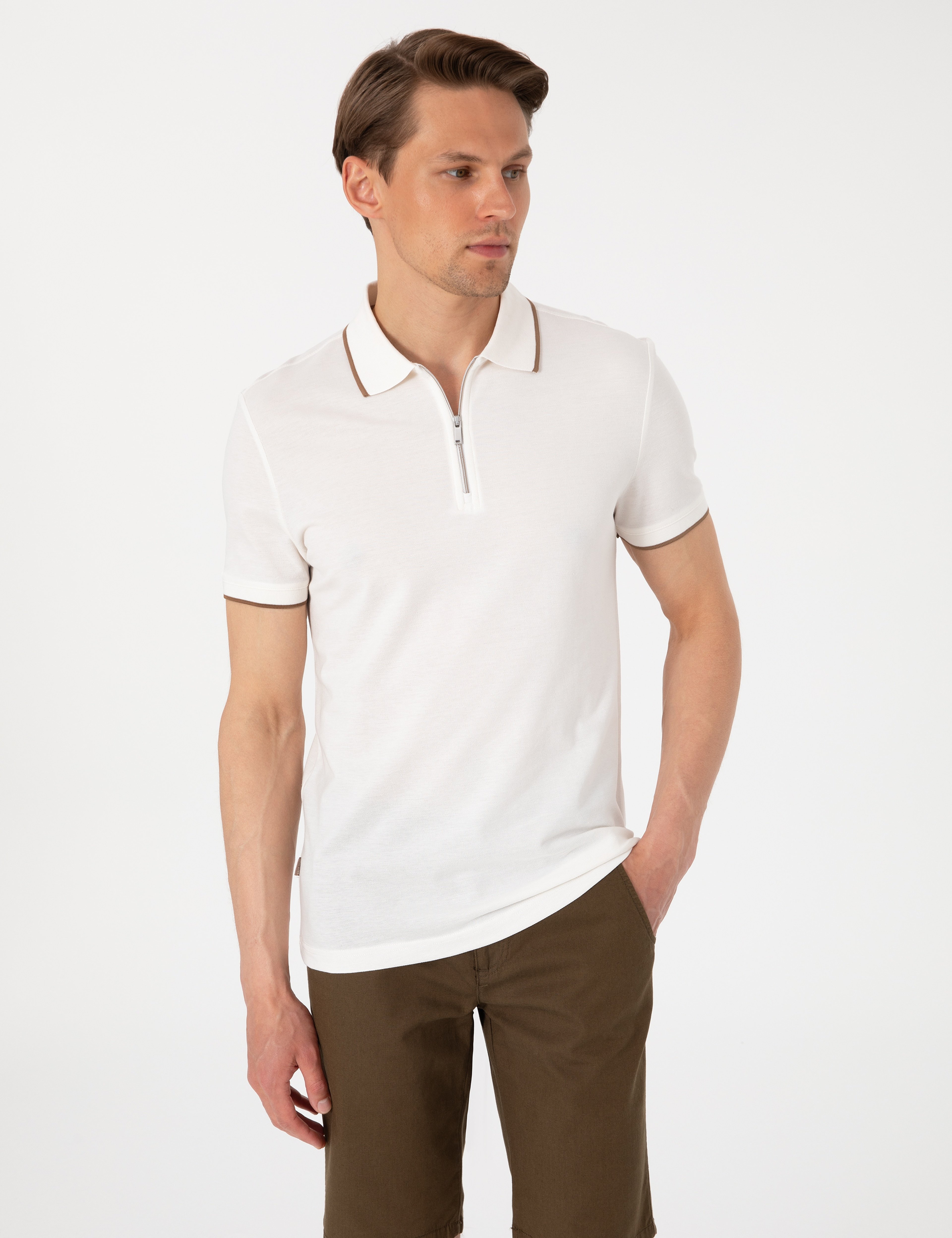 Ekru Slim Fit Polo Yaka Tişört