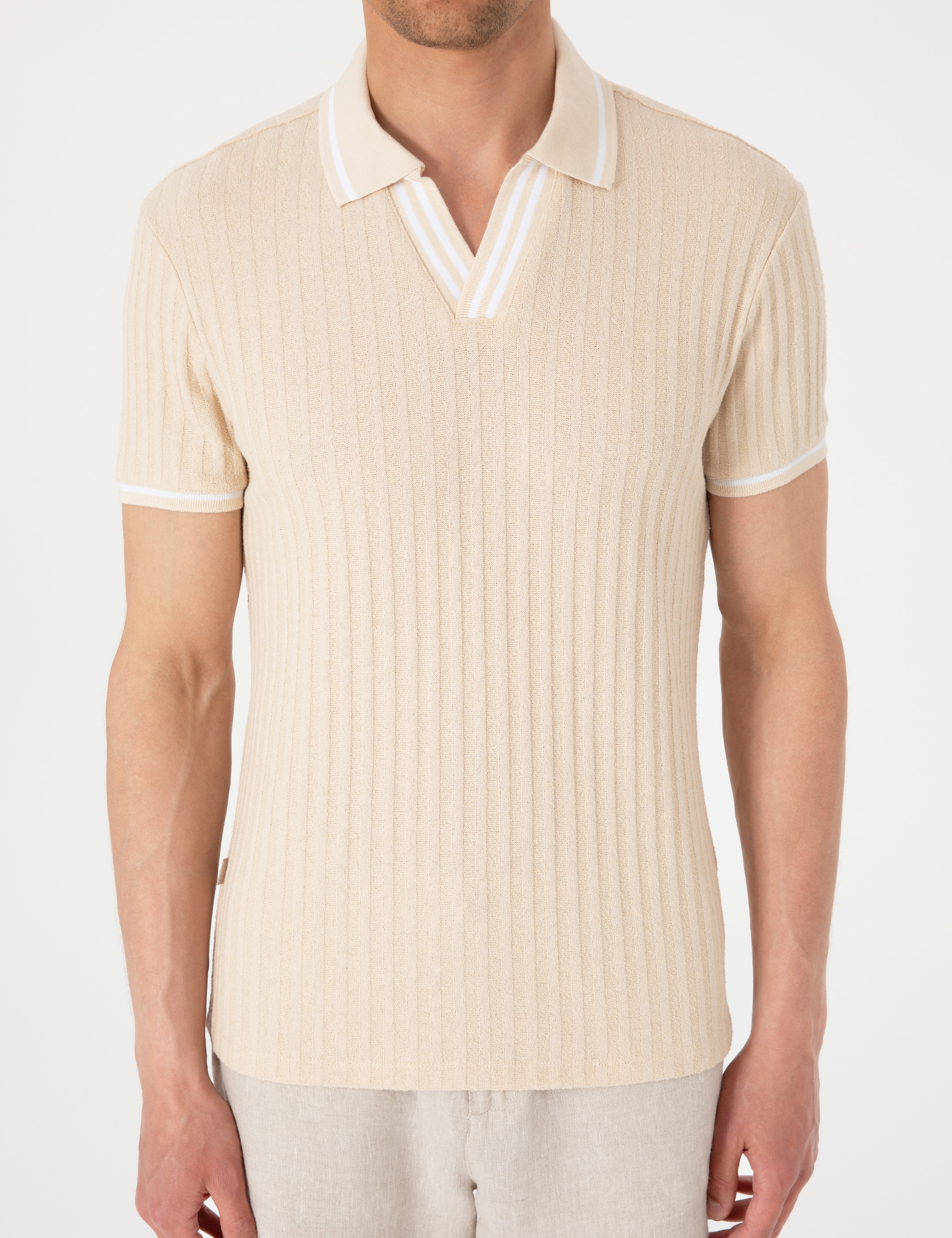 Bej Slim Fit Örme Dokulu Apaş Yaka Tişört - Image 6