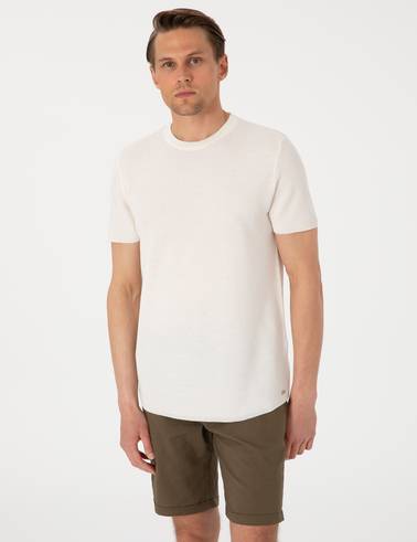Ekru Slim Fit Keten Karışımlı Bisiklet Yaka Triko Tişört