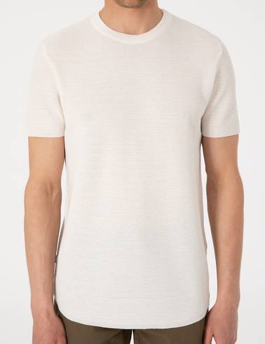 Ekru Slim Fit Keten Karışımlı Bisiklet Yaka Triko Tişört