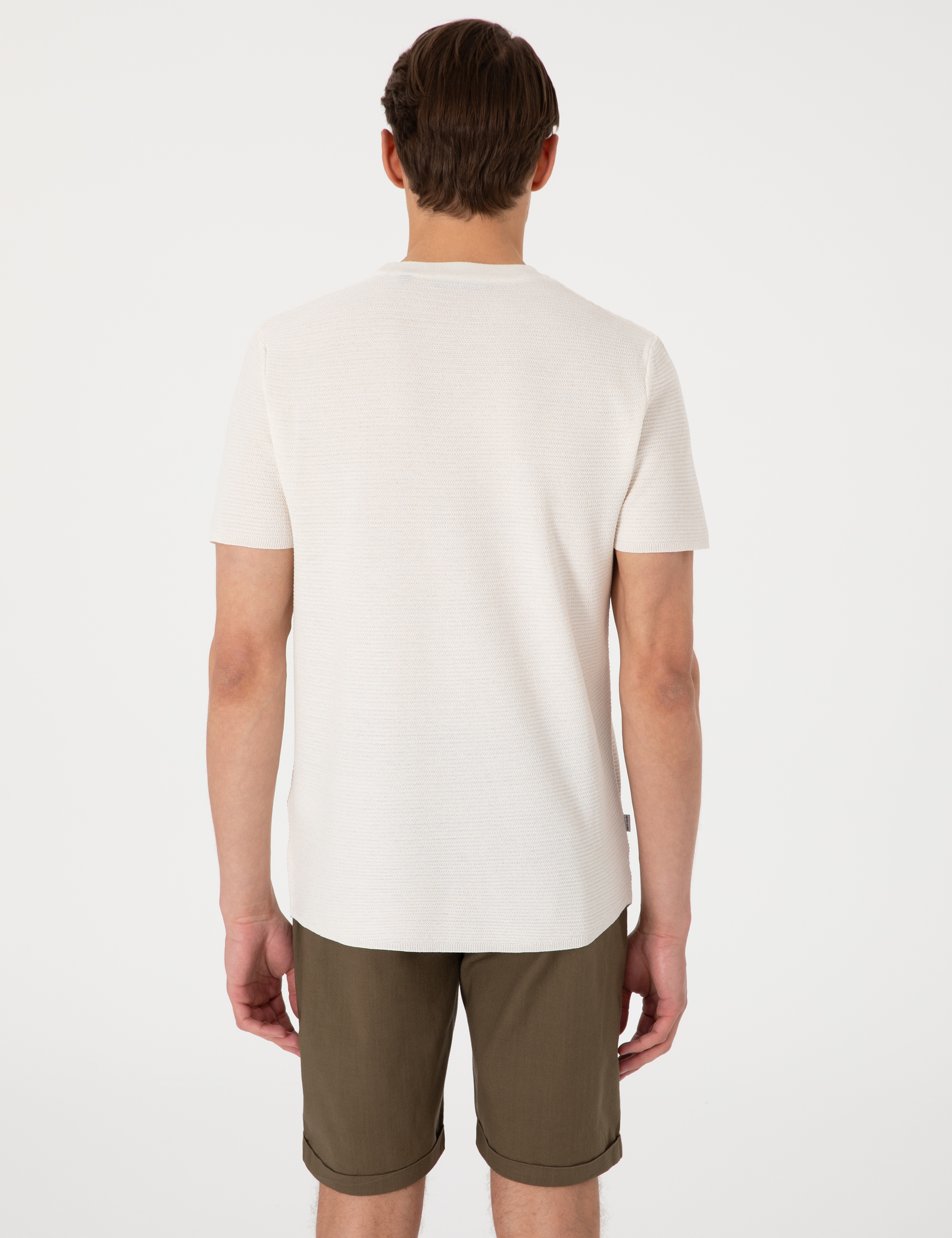 Ekru Slim Fit Keten Karışımlı Bisiklet Yaka Triko Tişört - Image 5