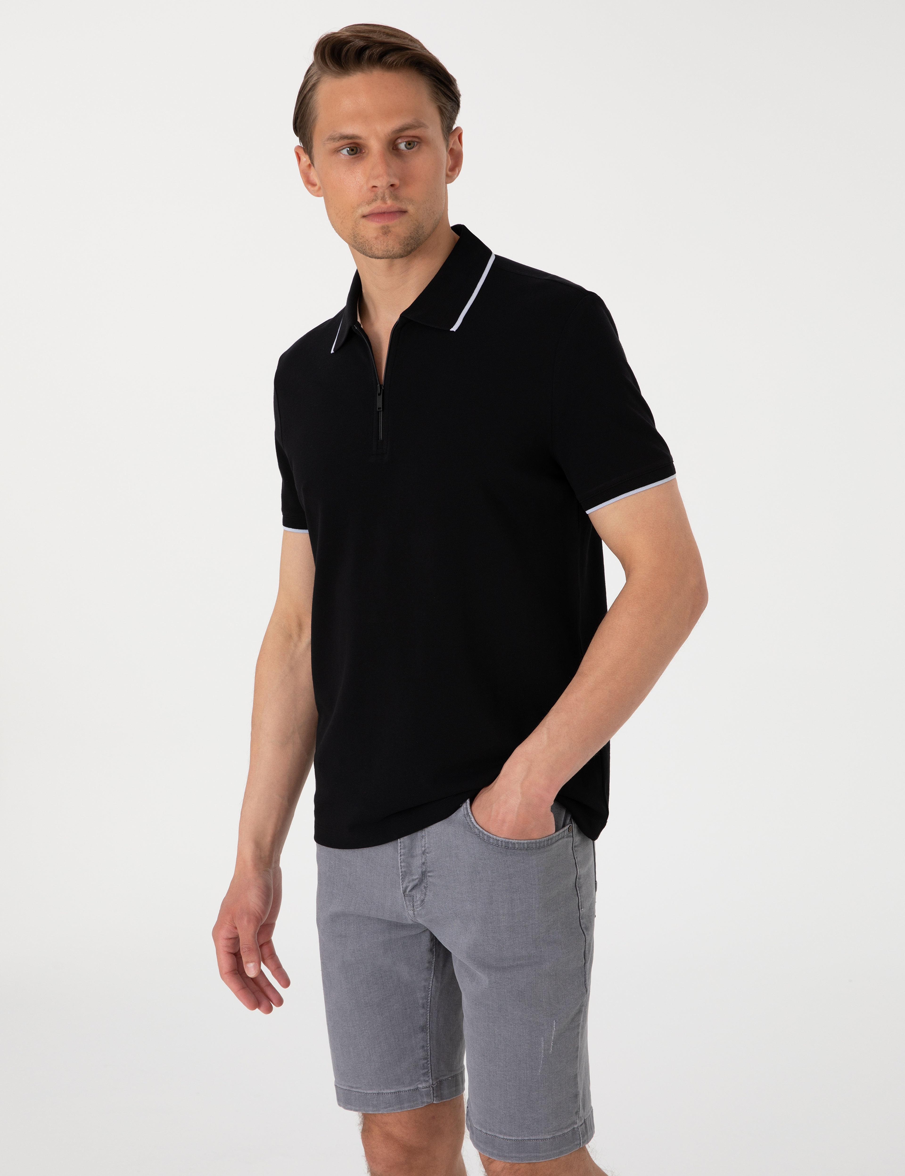 Siyah Slim Fit Polo Yaka Tişört - Image 3