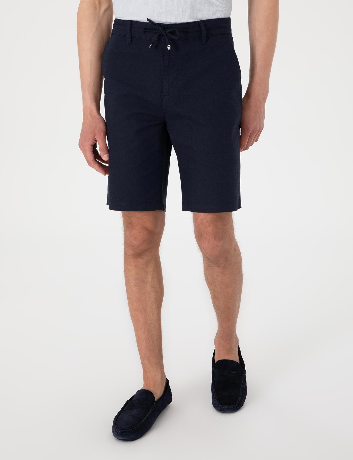 Lacivert Slim Fit Keten Karışımlı Beli Bağcıklı Dokuma Şort - 50308147016