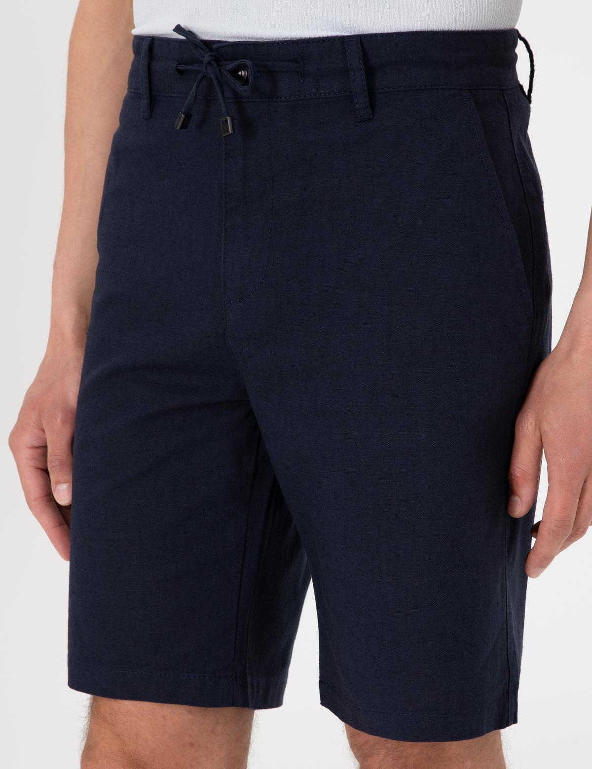 Lacivert Slim Fit Keten Karışımlı Beli Bağcıklı Dokuma Şort - 50308147016