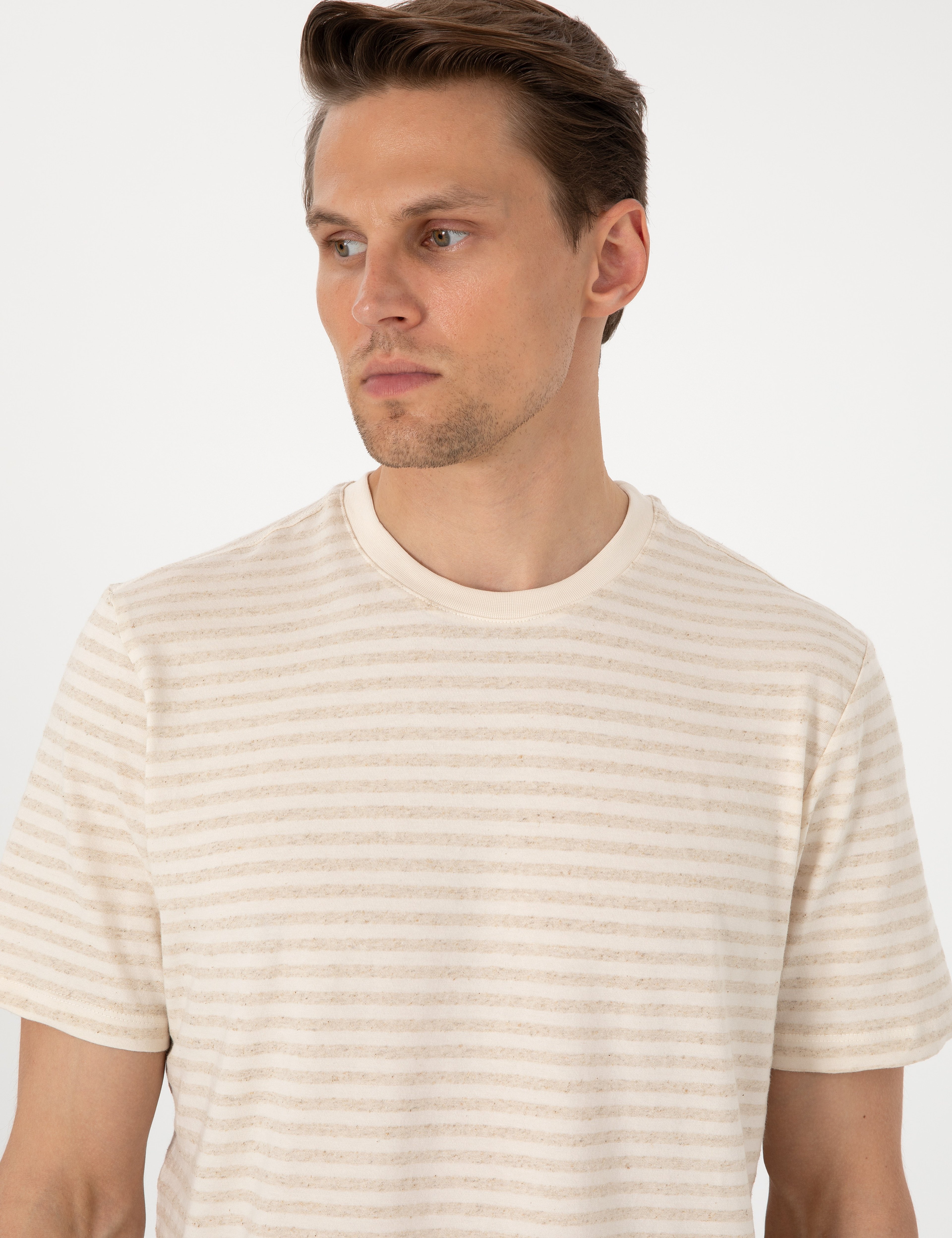 Bej Regular Fit Keten Karışımlı Tişört - Image 2