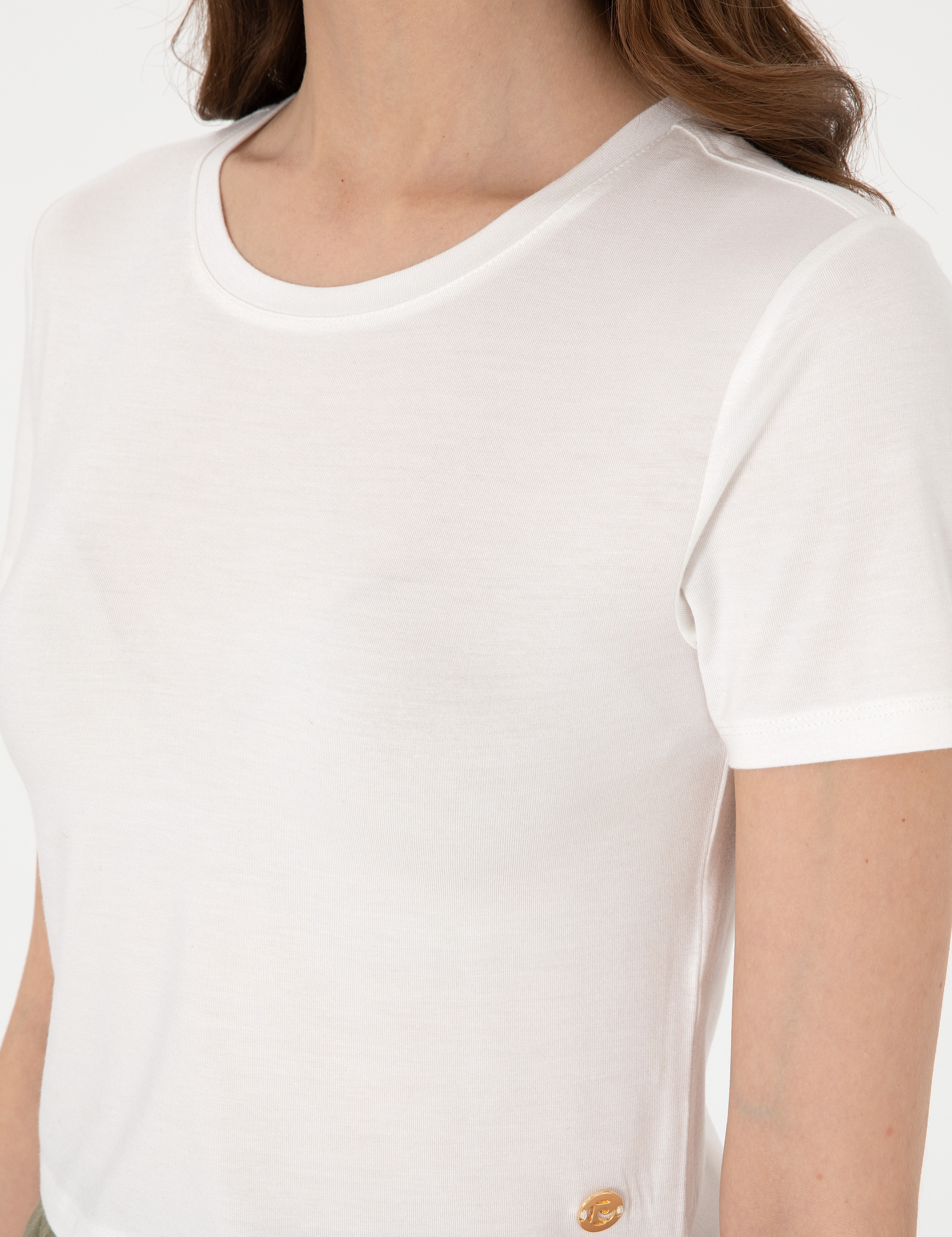 Beyaz Regular Fit Crop Tişört - Image 7