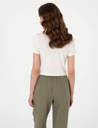 Beyaz Regular Fit Crop Tişört