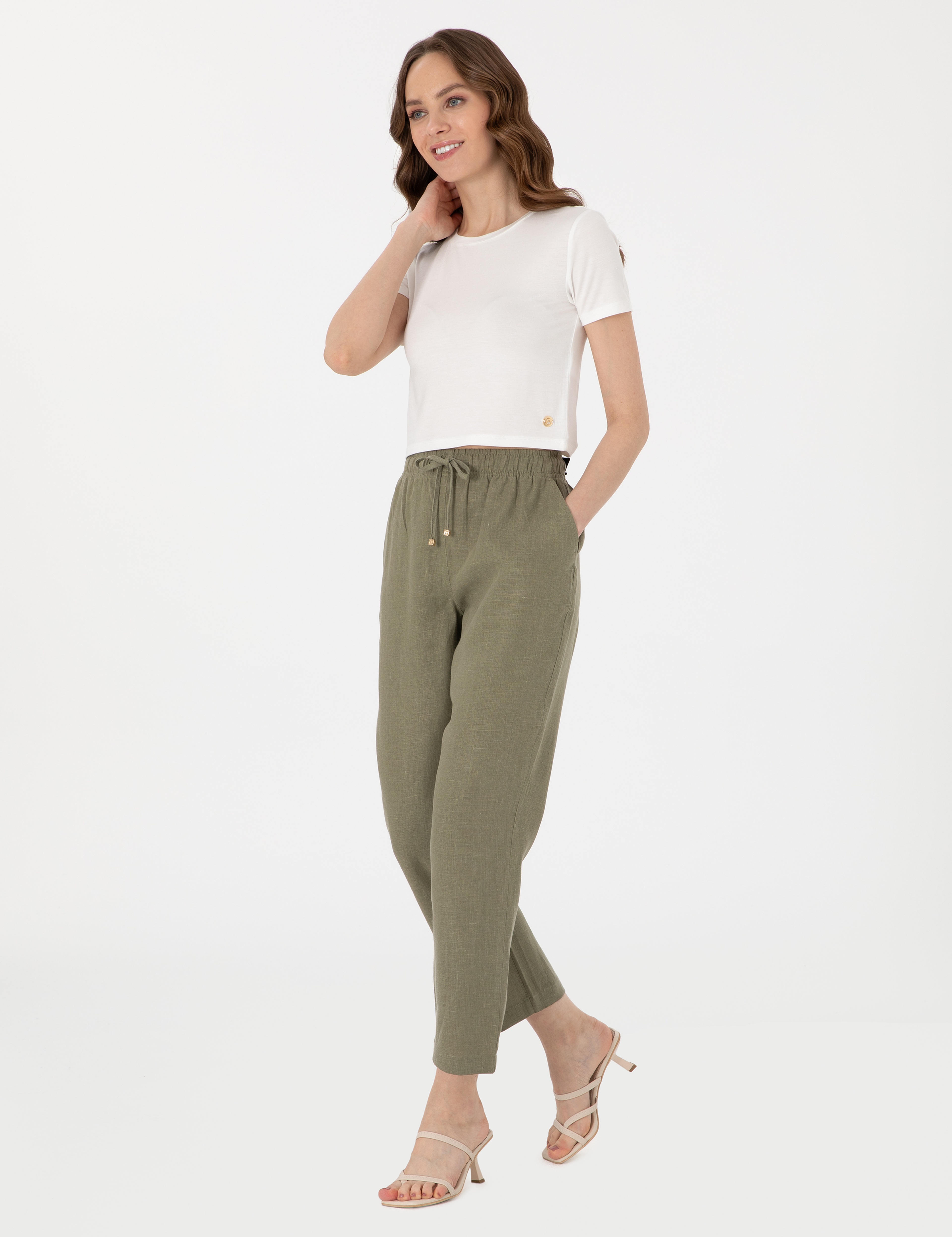 Beyaz Regular Fit Crop Tişört