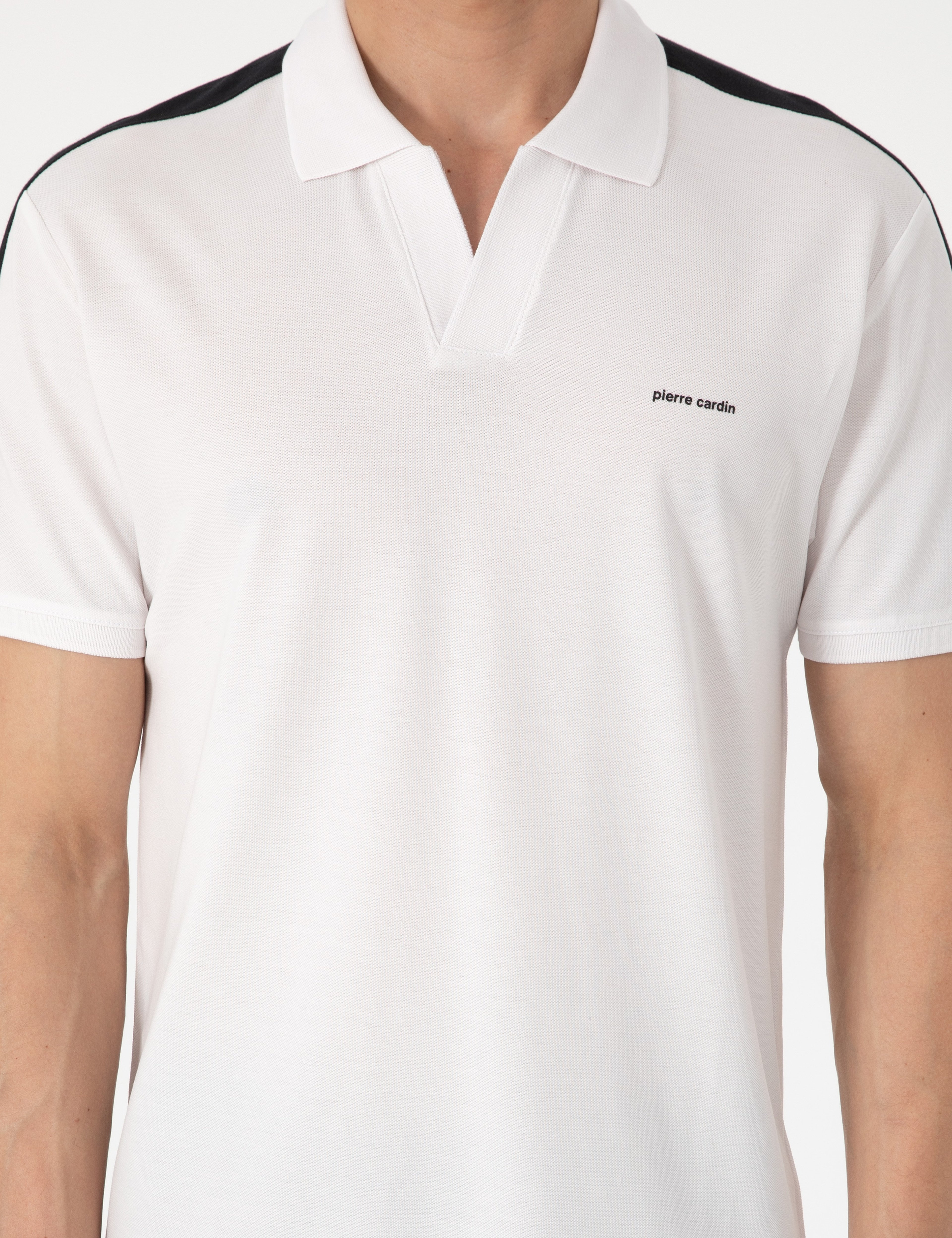 Siyah Kol Detaylı Slim Fit %100 Pamuk Apaş Yaka Tişört - Image 6