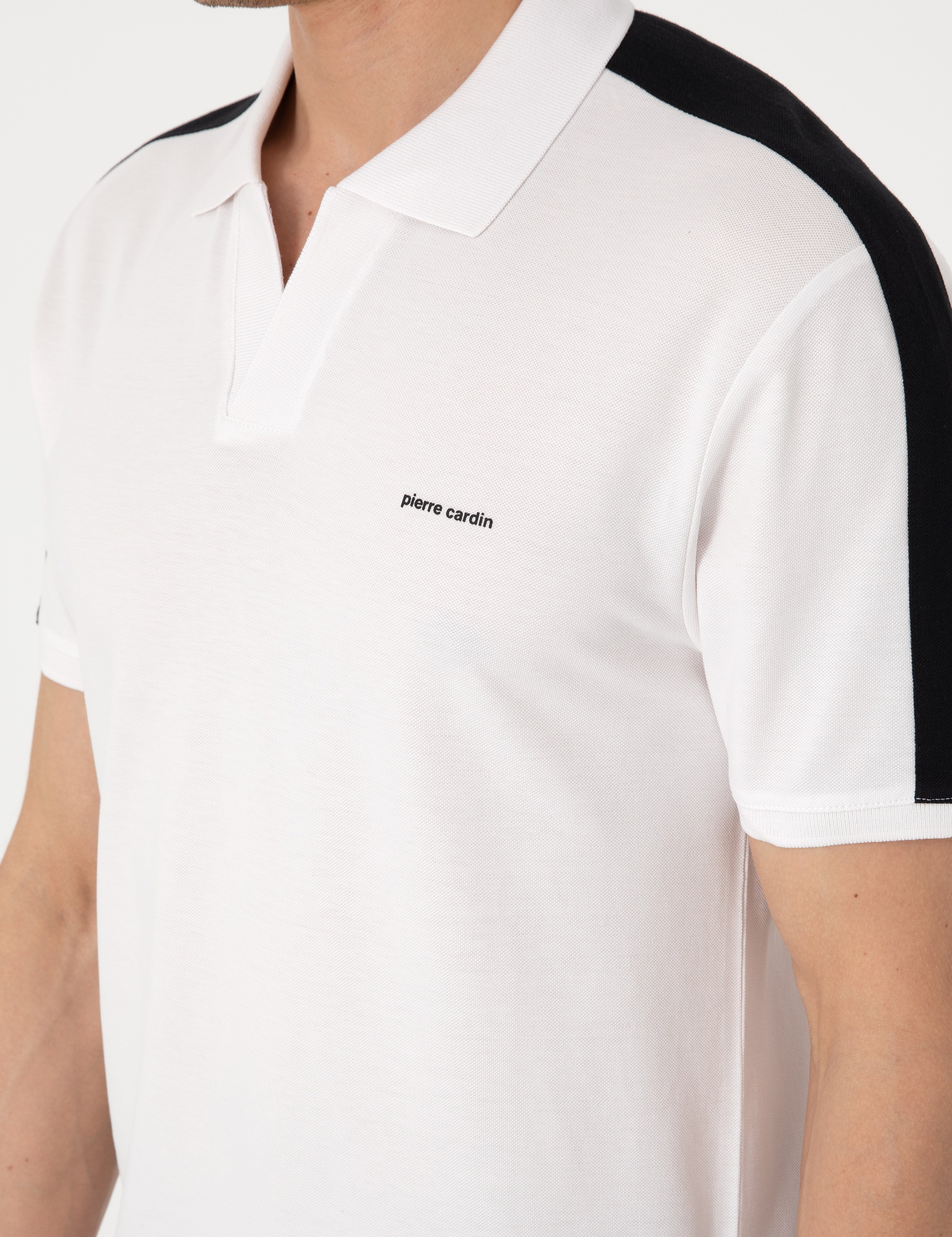 Siyah Kol Detaylı Slim Fit %100 Pamuk Apaş Yaka Tişört - Image 7