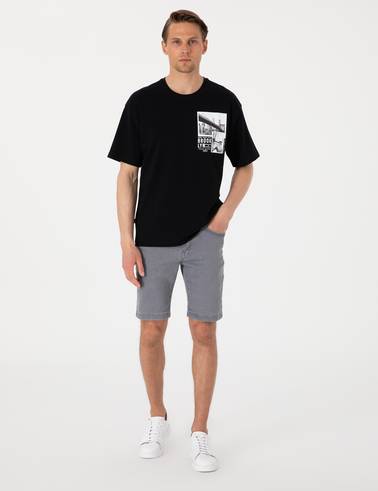 Siyah Comfort Fit Bisiklet Yaka Tişört