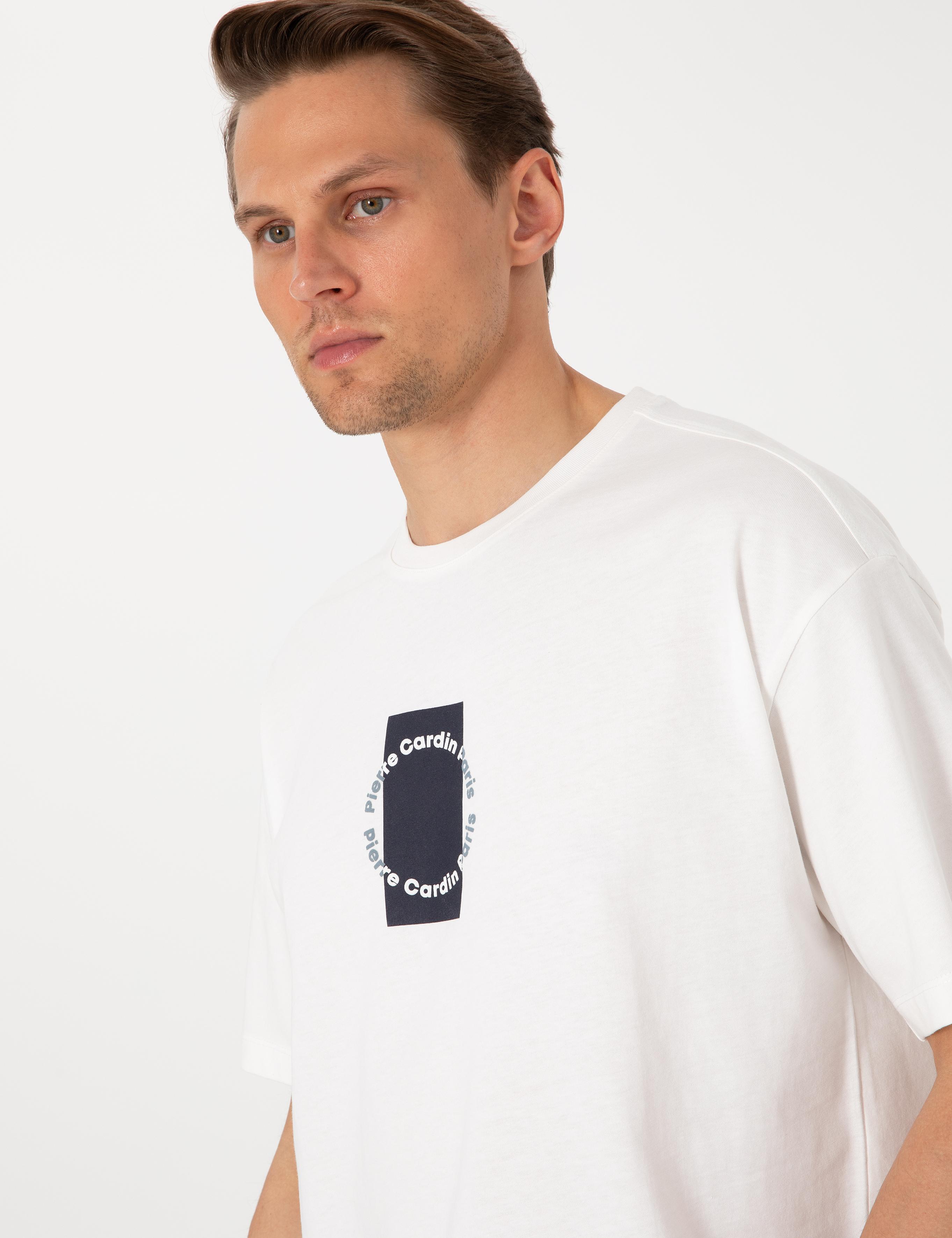 Beyaz Comfort Fit Bisiklet Yaka Tişört