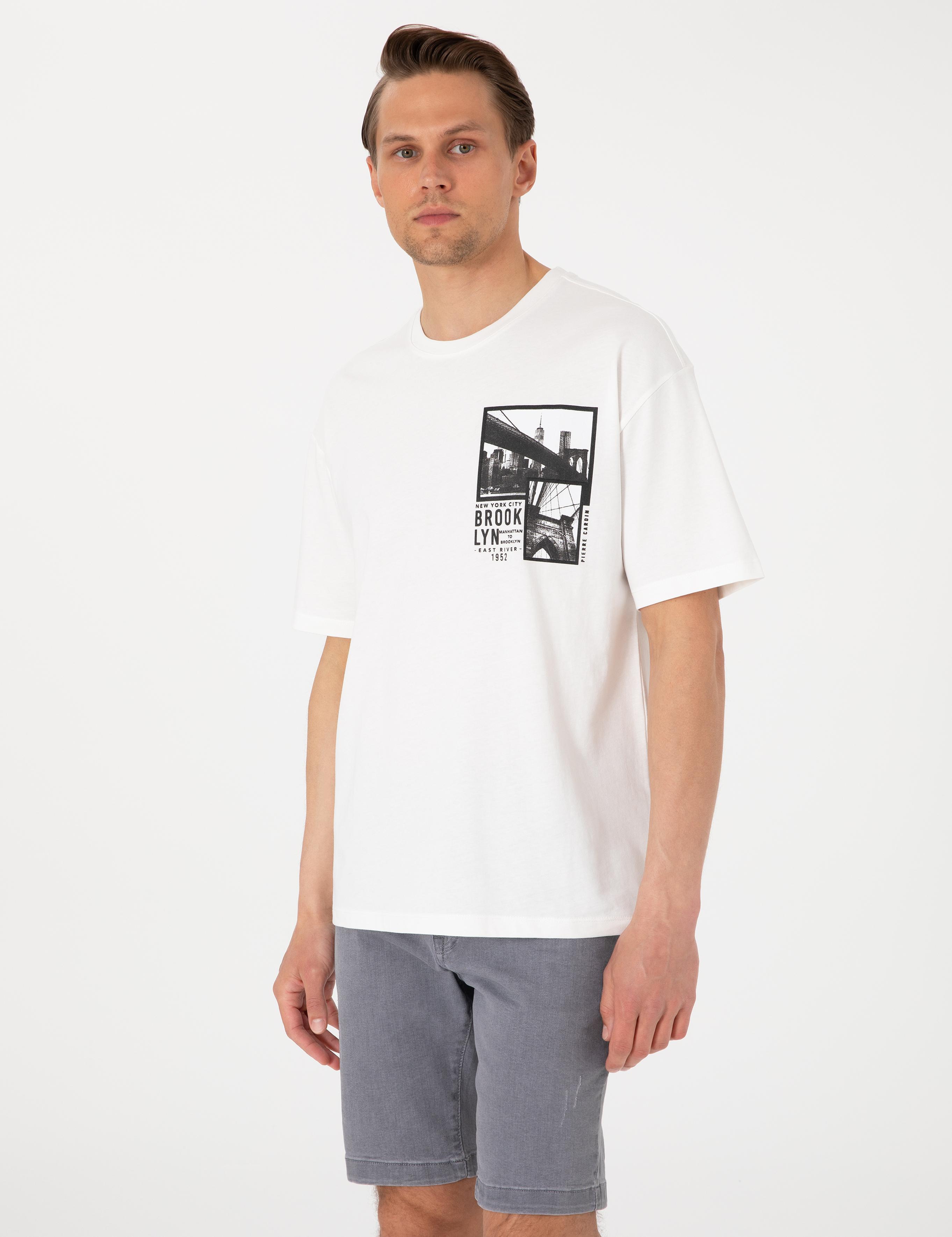 Beyaz Comfort Fit Bisiklet Yaka Tişört