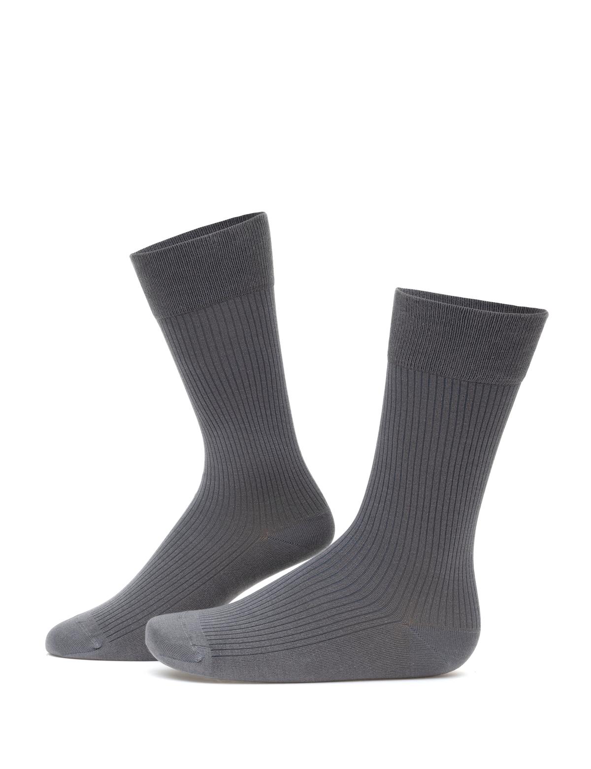 Gri Çorap