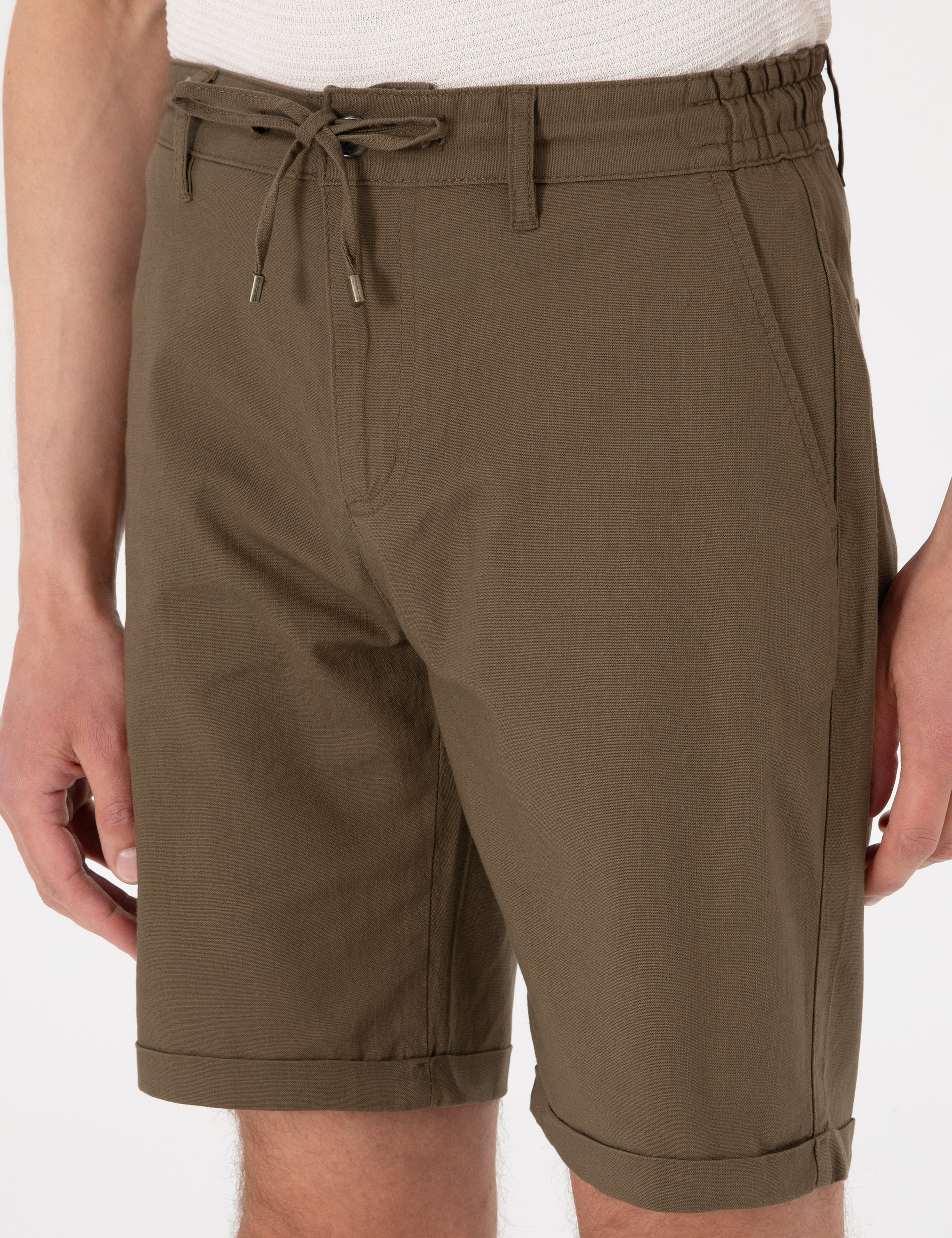 Haki Slim Fit Beli Lastikli Bağcıklı Dokuma Şort - Image 5