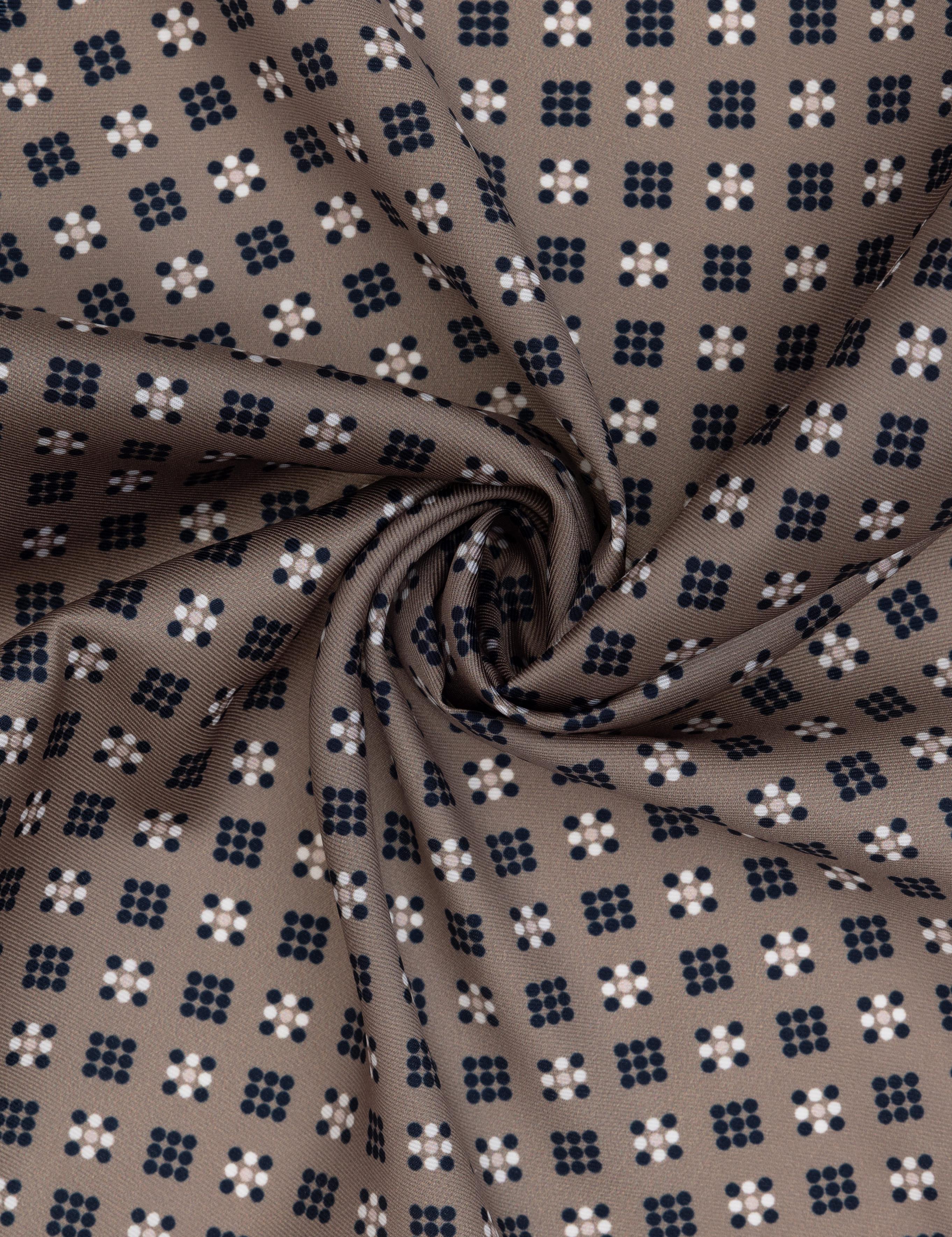 Kahverengi Desenli Mendil