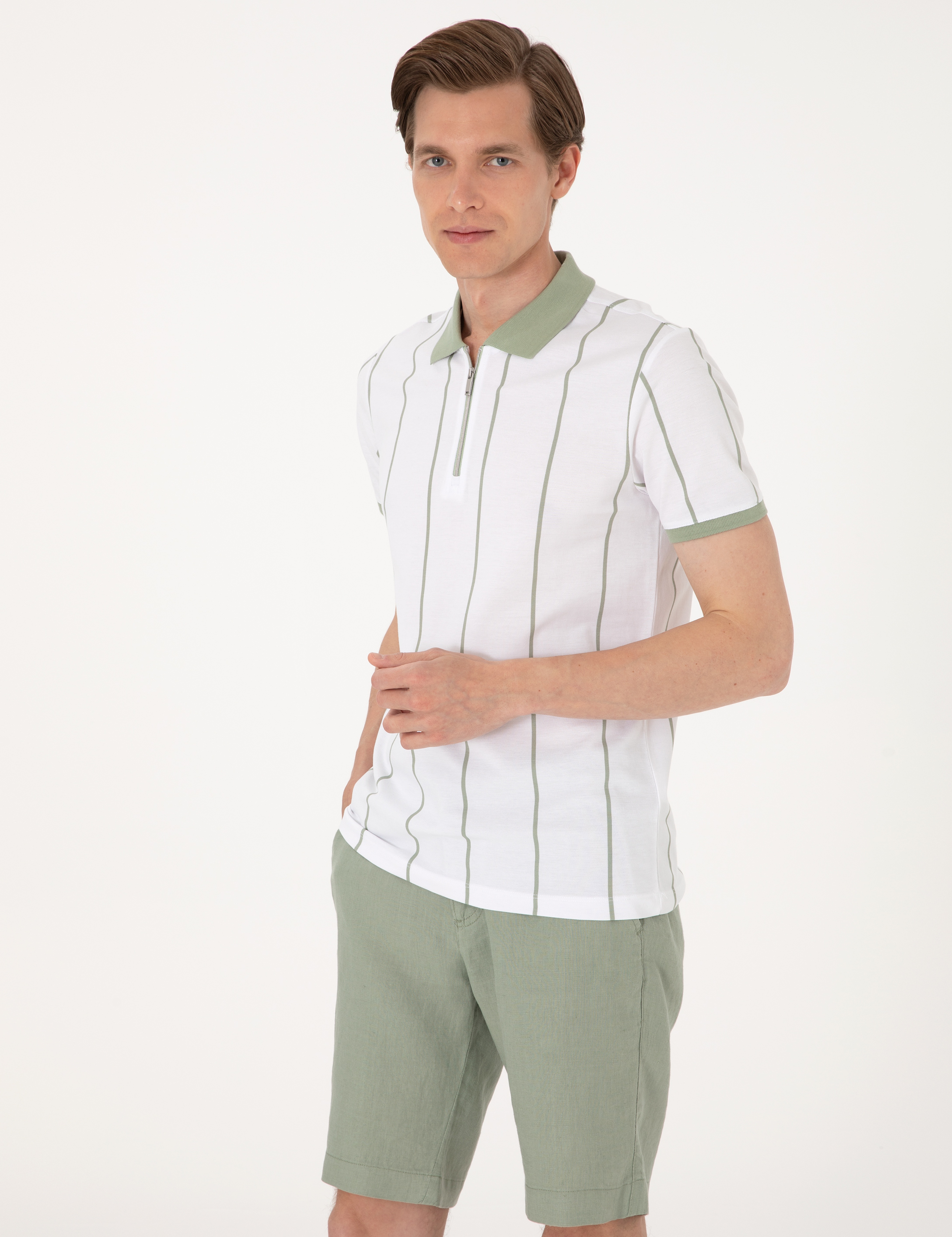 Çağla Yeşili Çizgi Detaylı Slim Fit Polo Yaka Tişört - Image 3