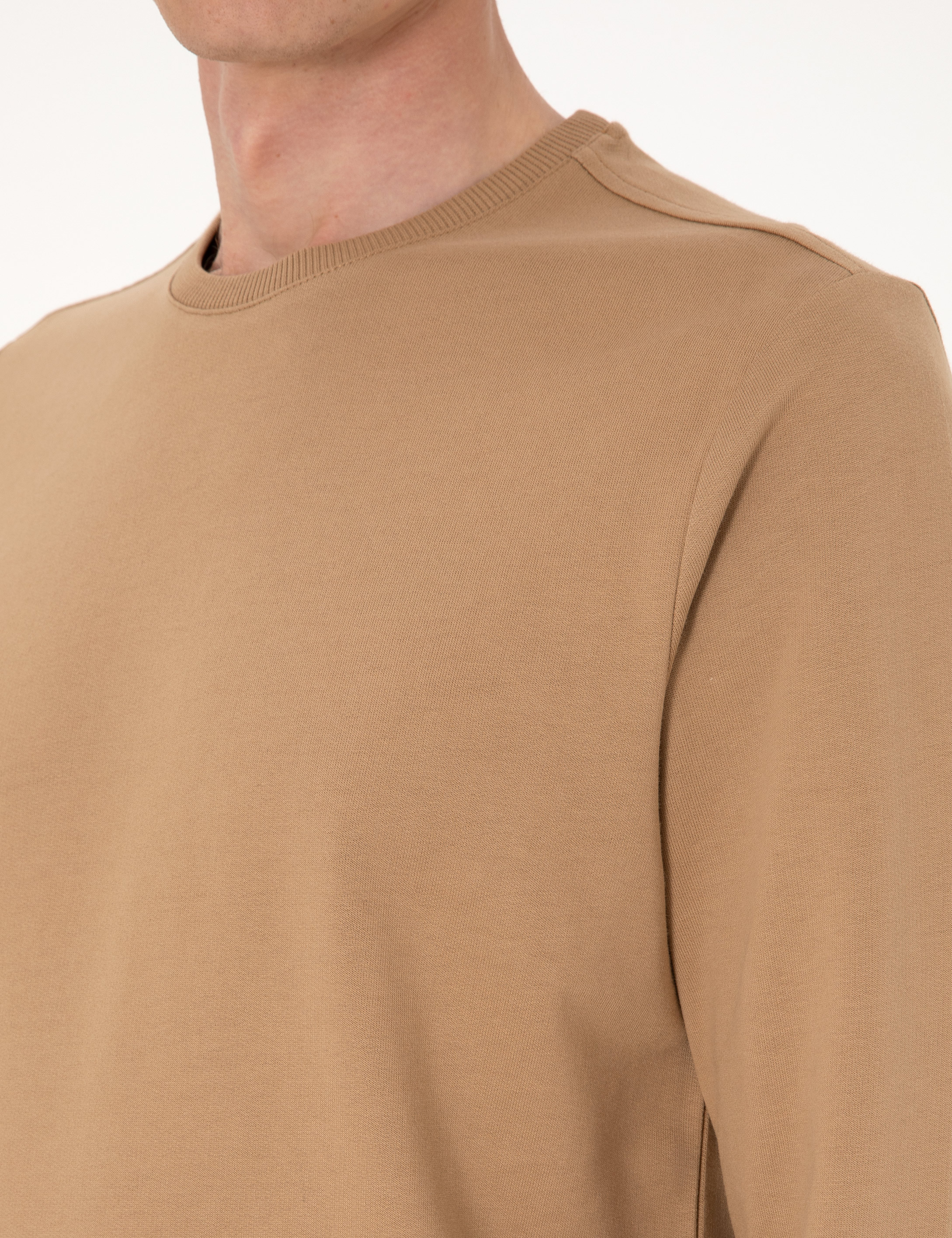 Açık Kahverengi 2 İplik Regular Fit Bisiklet Yaka Basic Sweatshirt
