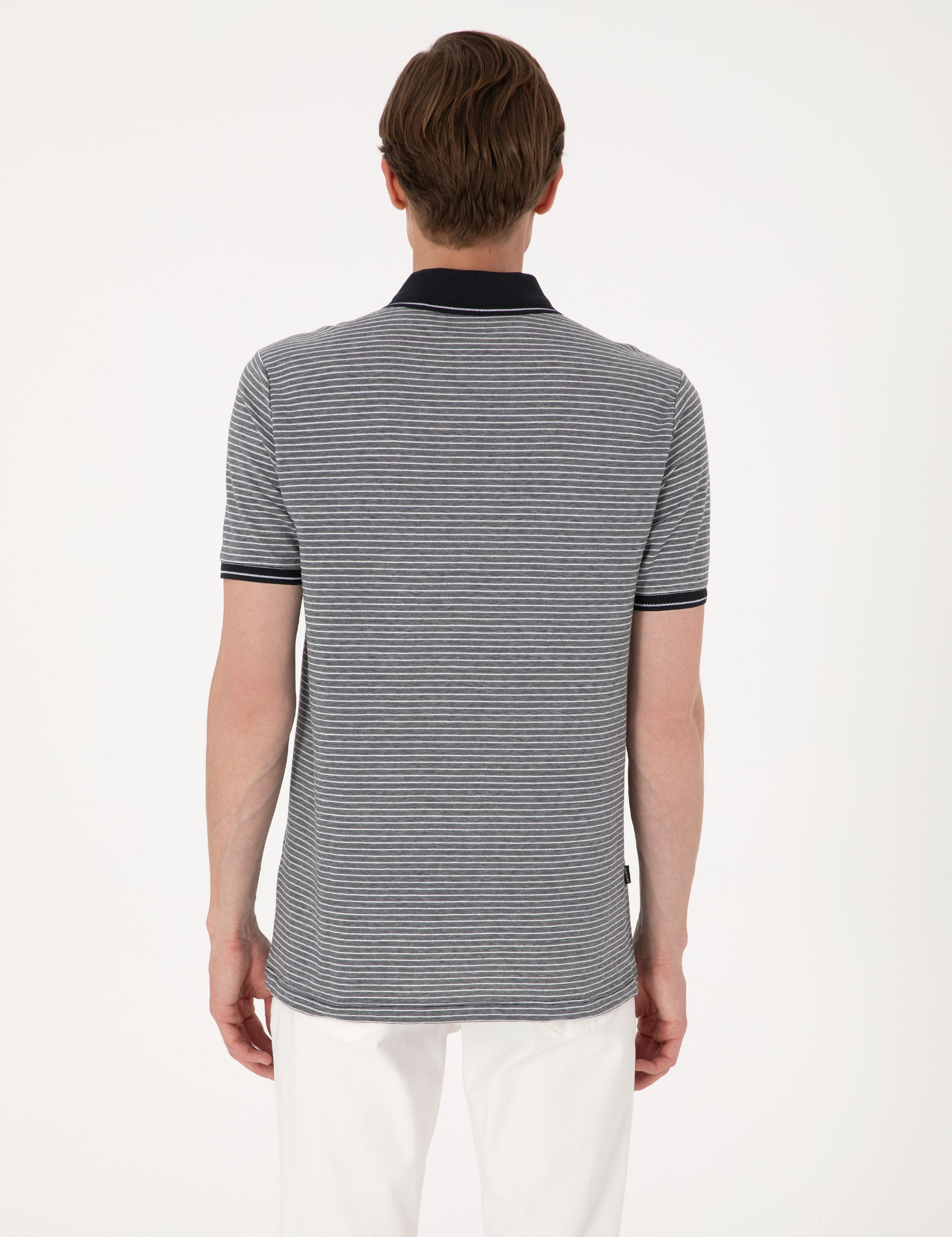 Siyah Regular Fit Tişört