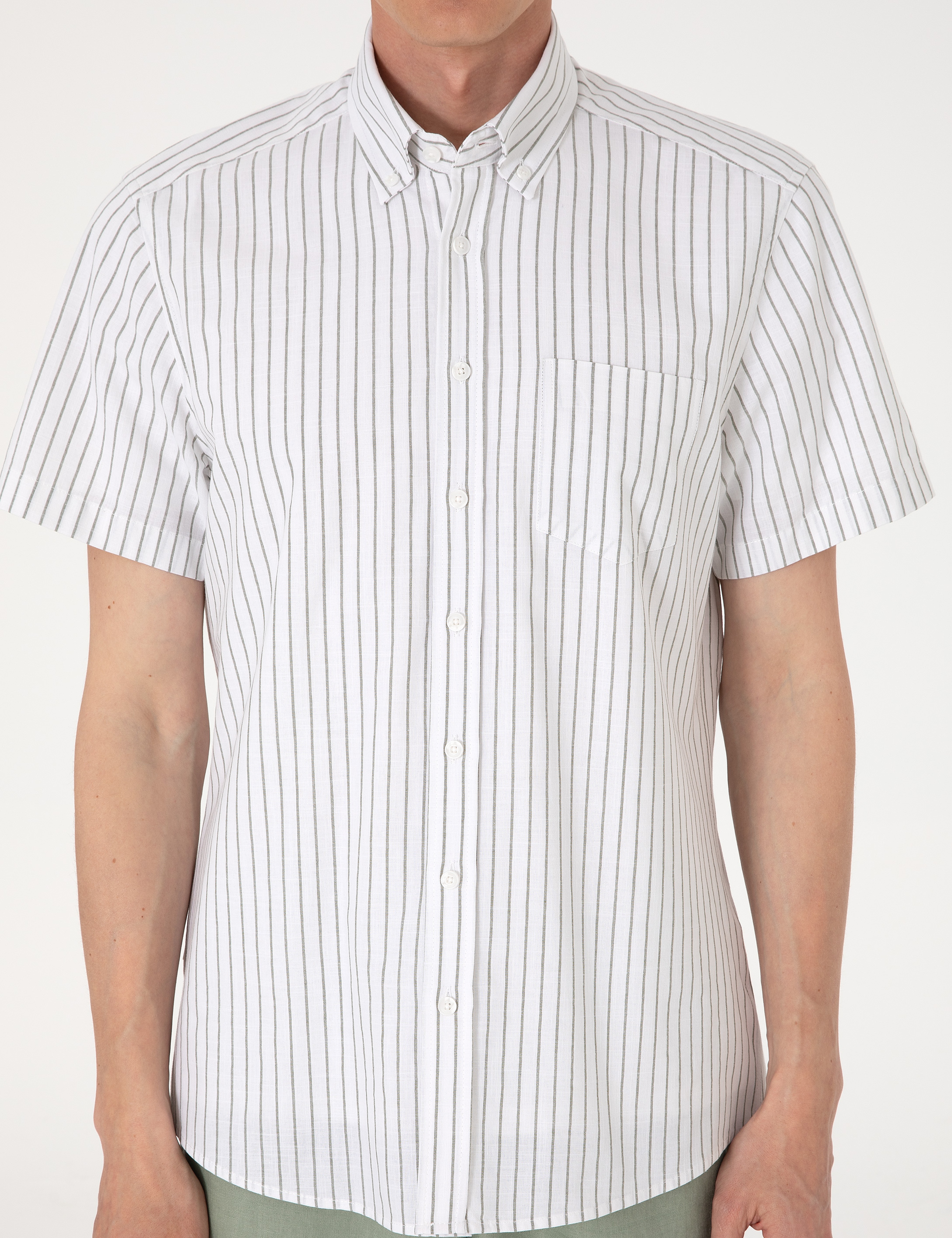 Haki Regular Fit Çizgili Kısa Kollu Gömlek - Image 6