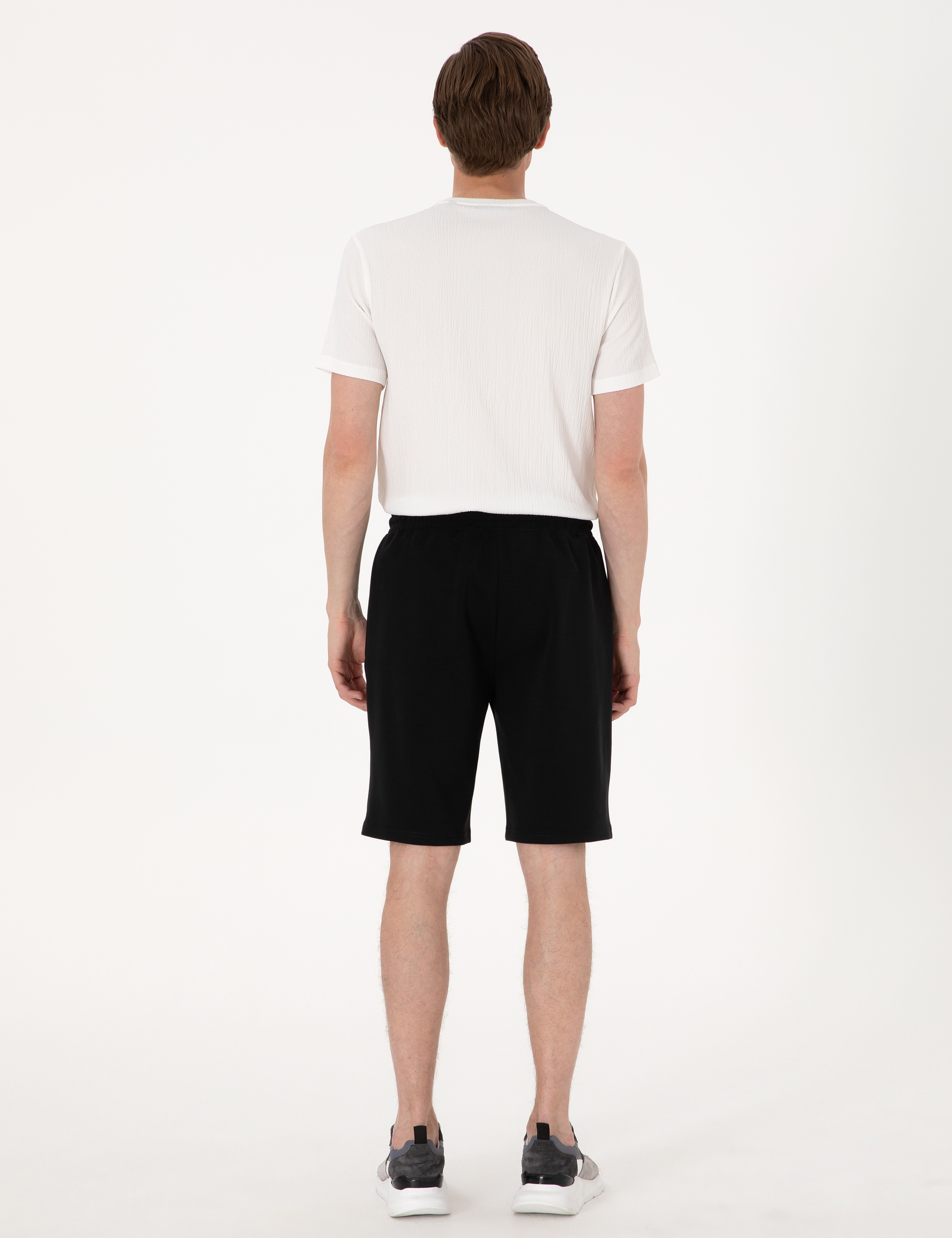 Siyah Comfort Fit Modal Kumaş Örme Şort - Image 4