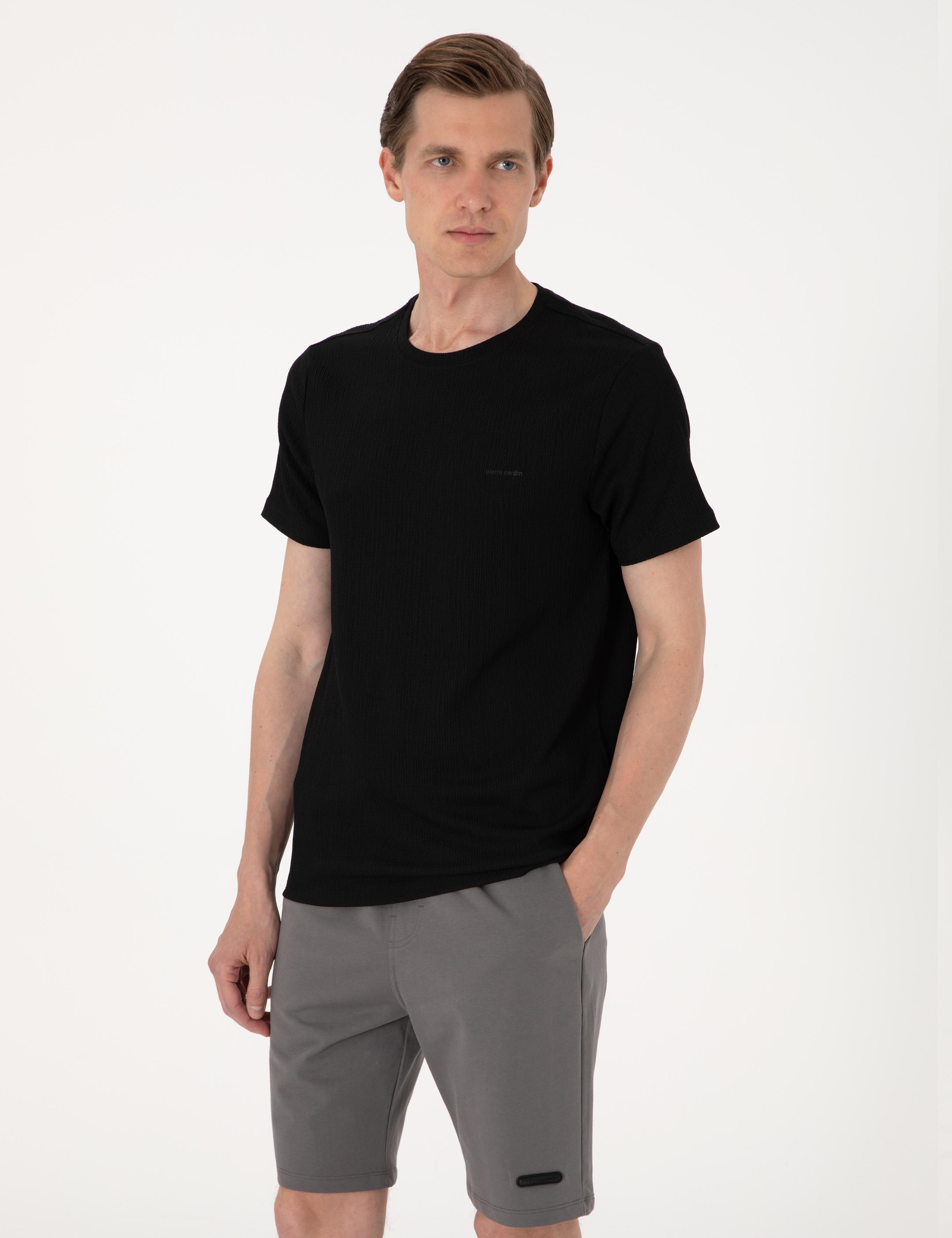 Siyah Slim Fit Tişört